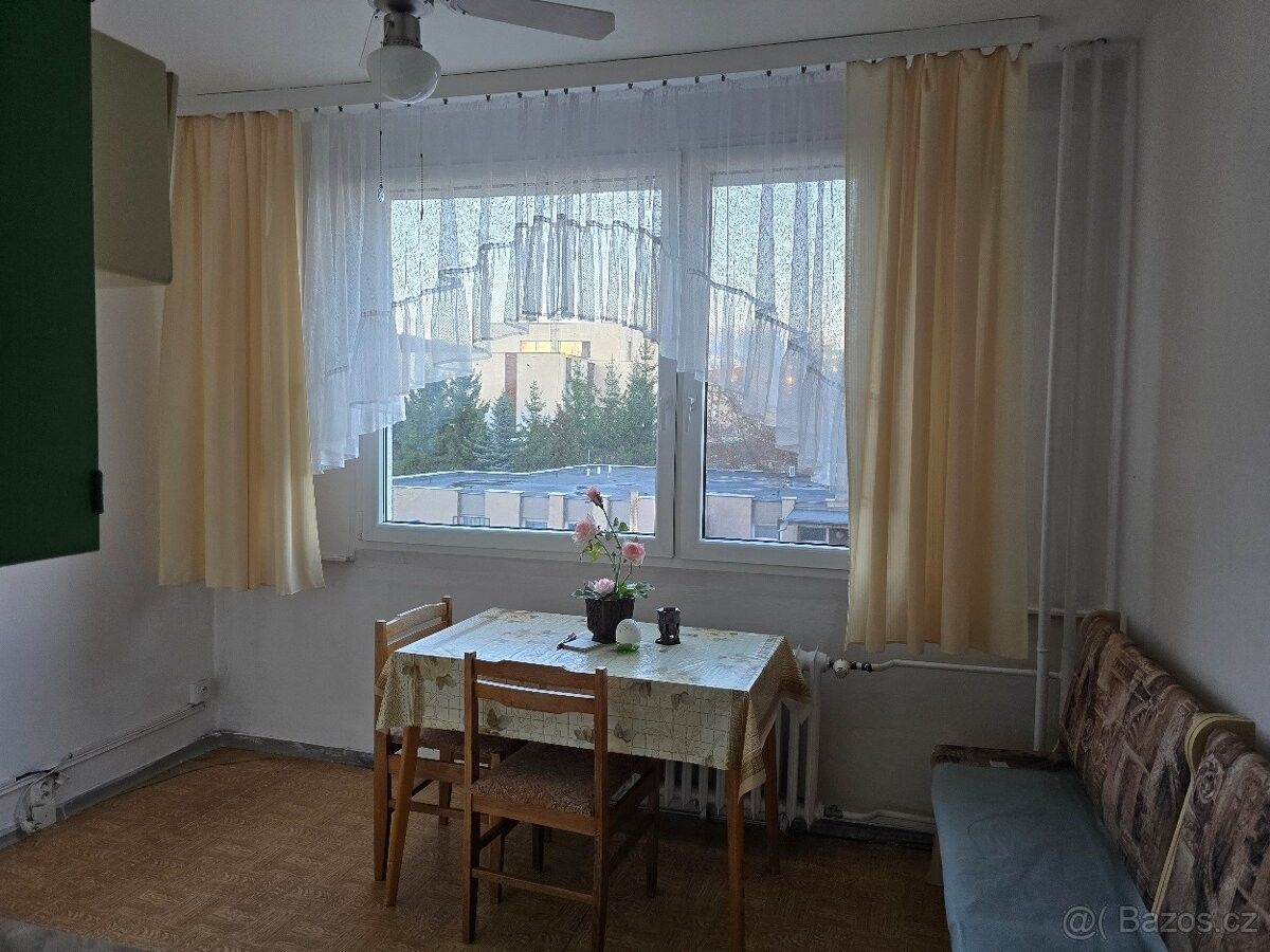 Byty, Chomutov, 430 04