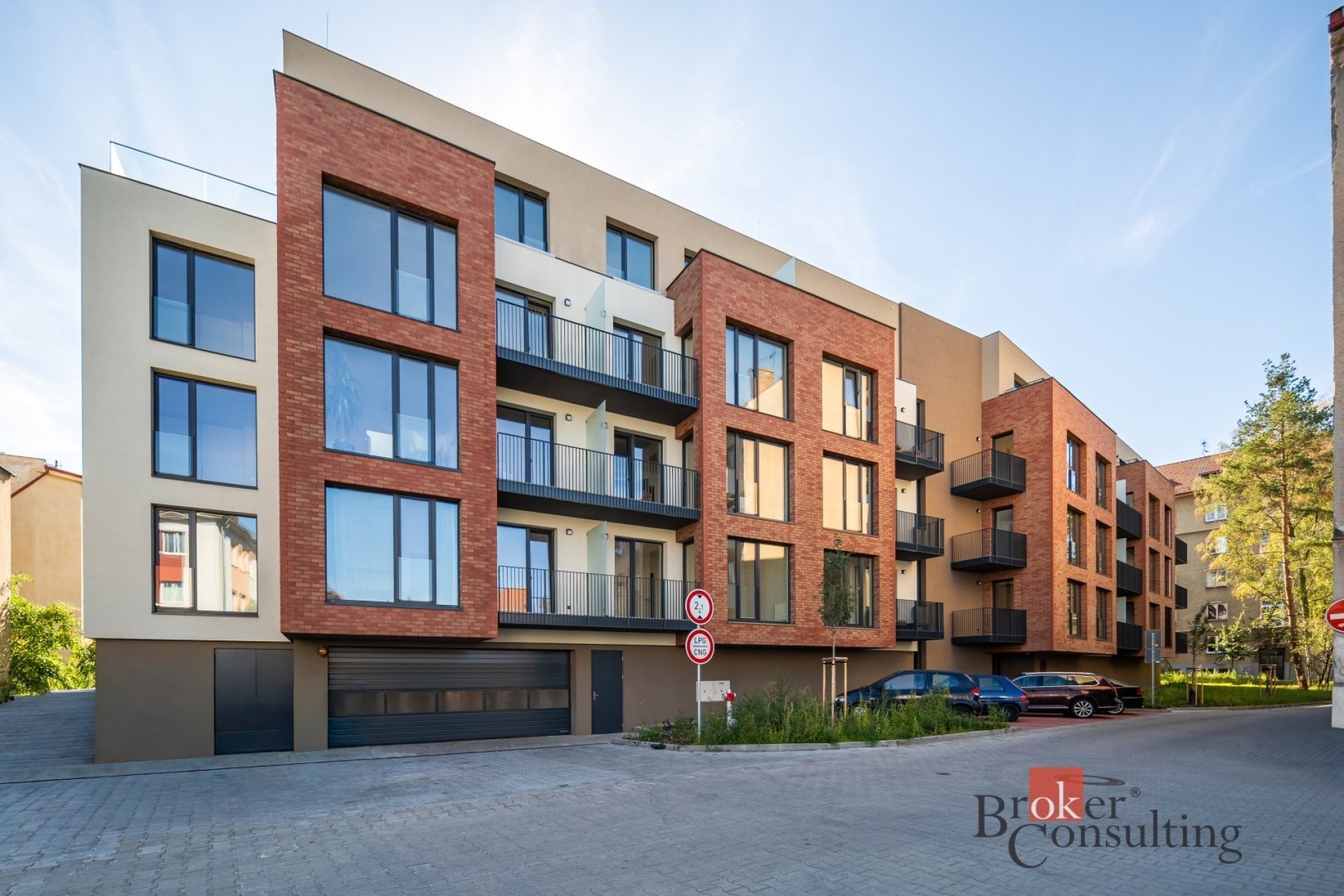 Pronájem byt 2+kk - Na Střezině,Hradec Králové, 50 m² - 1