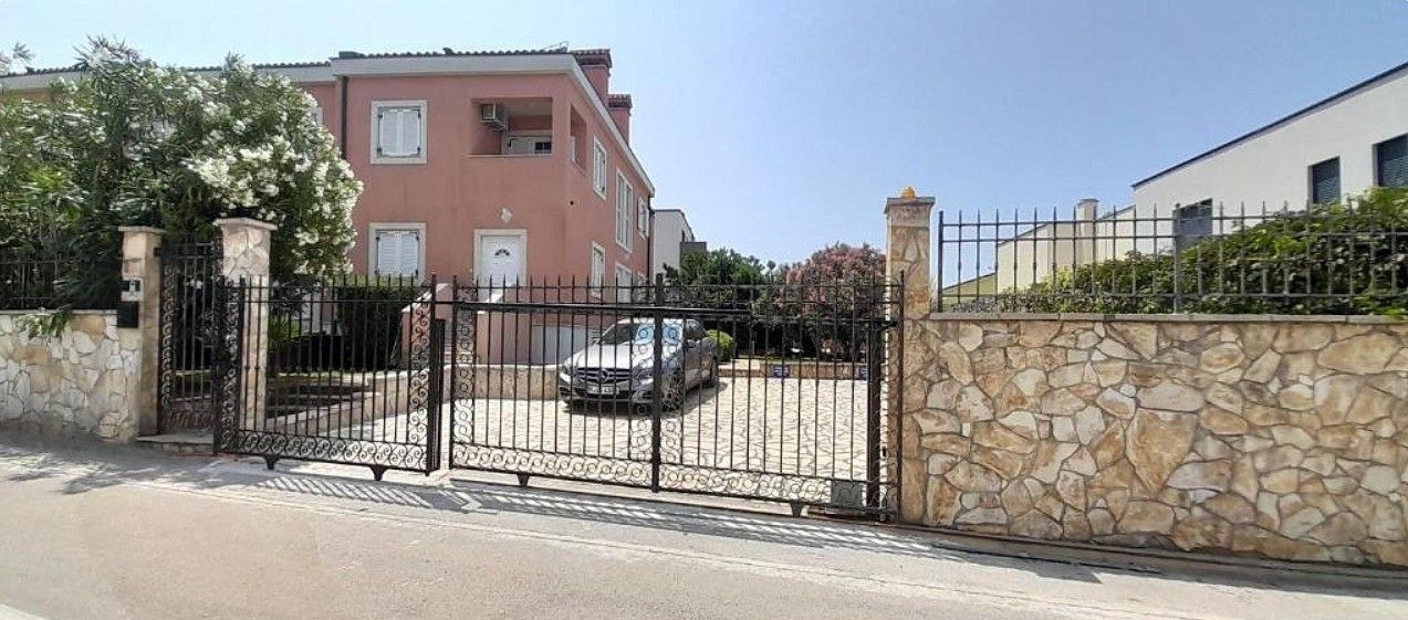 Prodej pozemek pro bydlení - Medulin, HR - 2