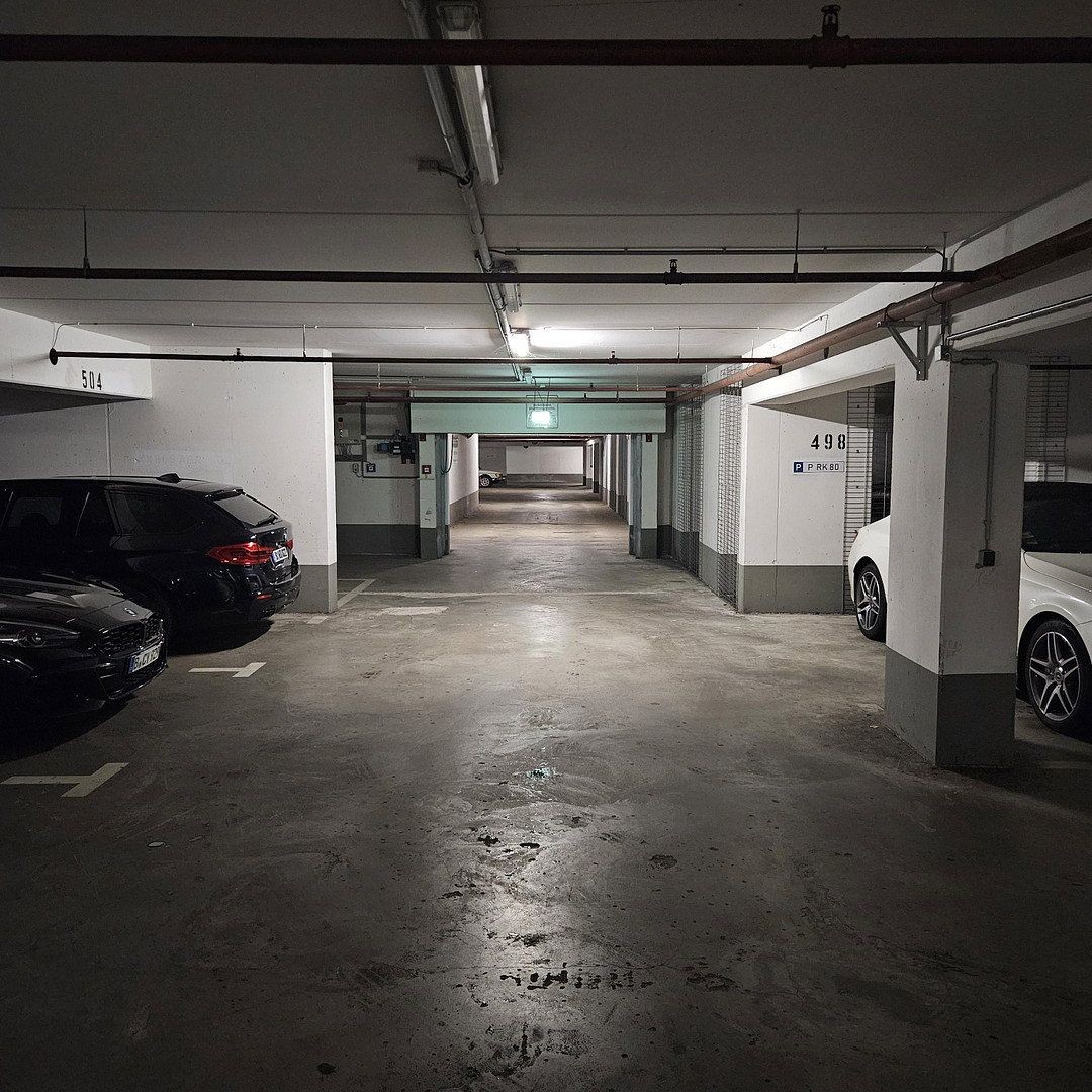 Garáž · 10 m² · Erich-Weinert-Str 133-143A Berlin Prenzlauer Berg Berlin 10409 - 4