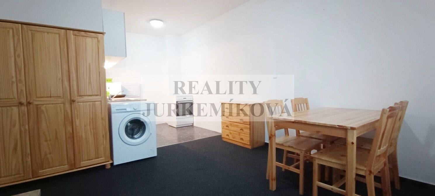 2+kk, Frymburk, 41 m²