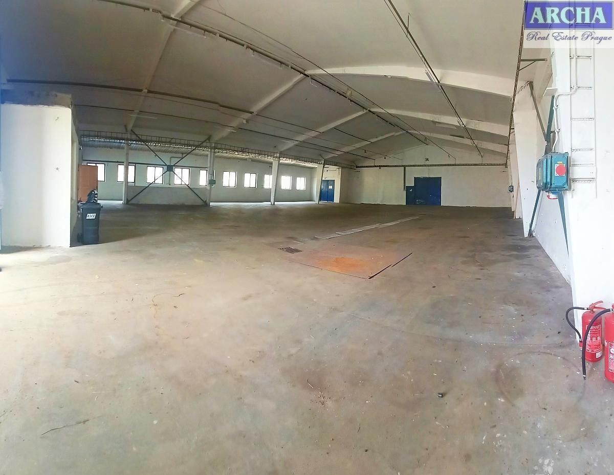 Sklady, K Rotlevu, Jílové u Prahy, 1 000 m²