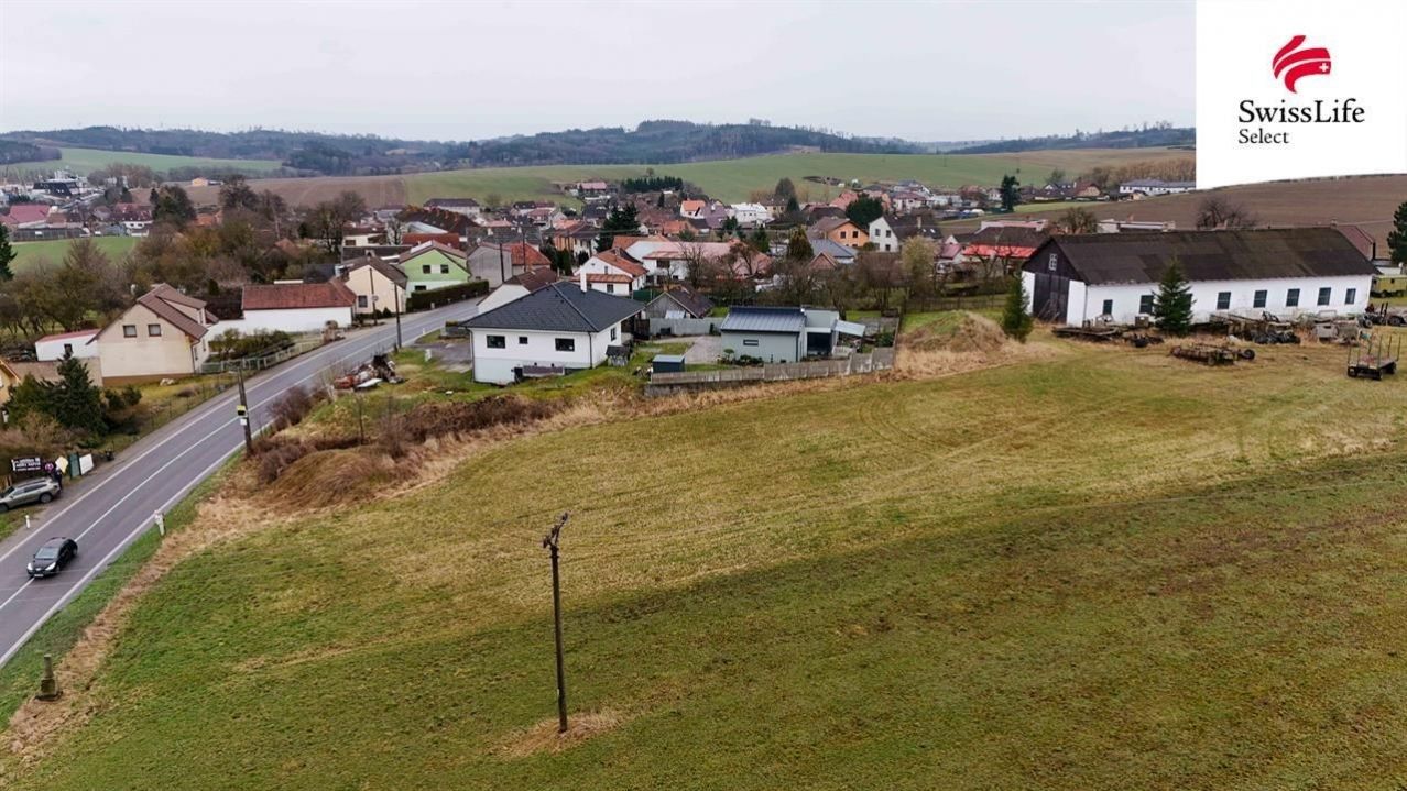 Komerční pozemek, 2 000 m²