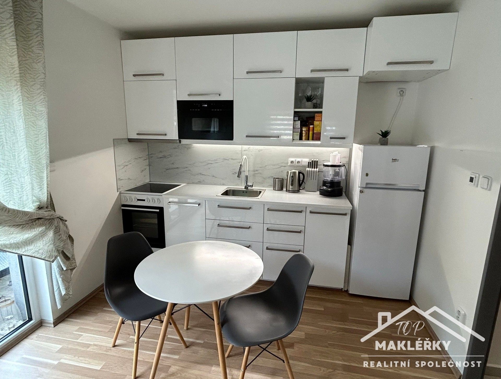 Pronájem byt 2+kk - Pobřežní, Kutná Hora, 48 m²