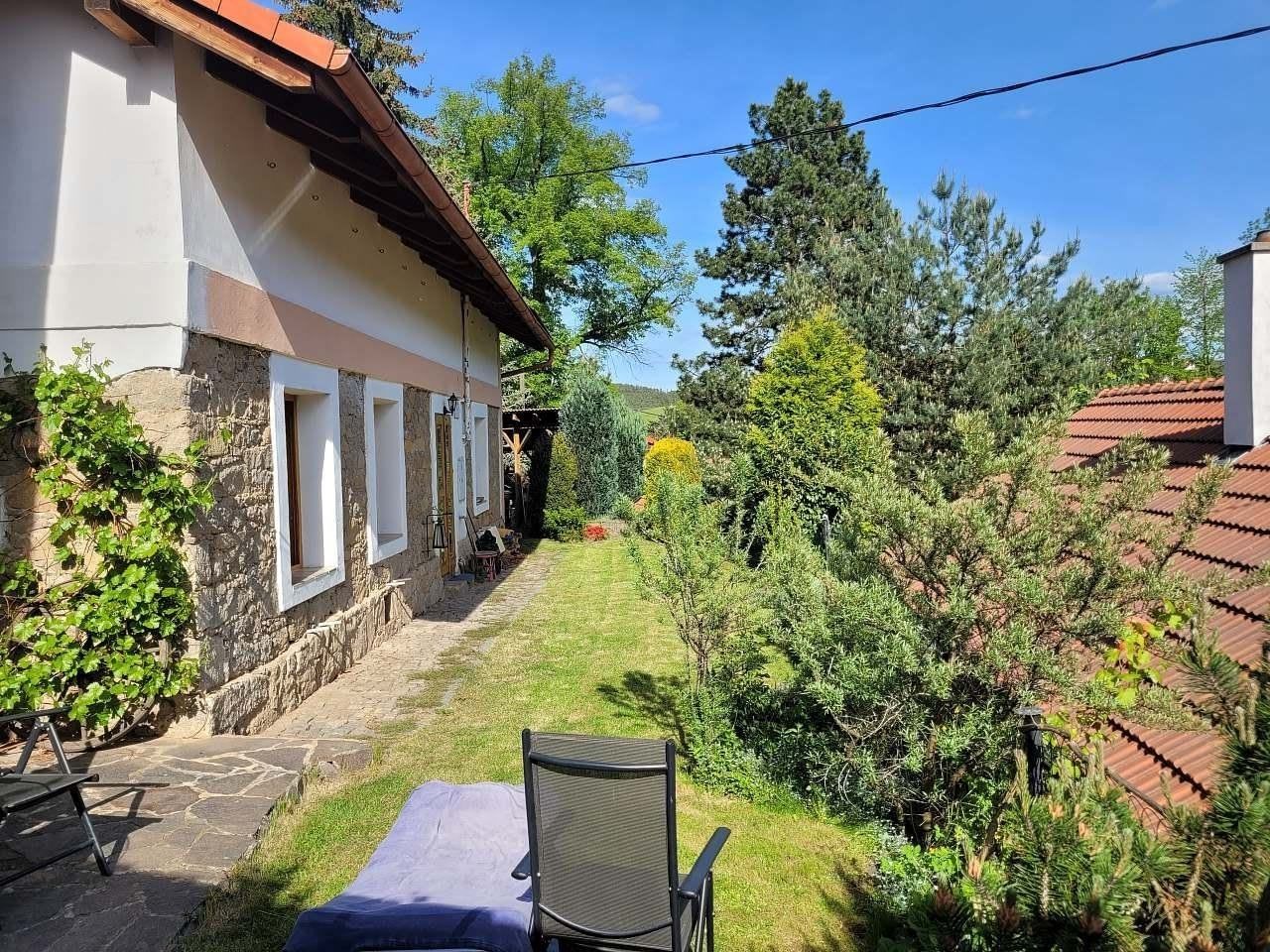 Chaty, Svatý Jan - Hrachov, Středočeský kraj