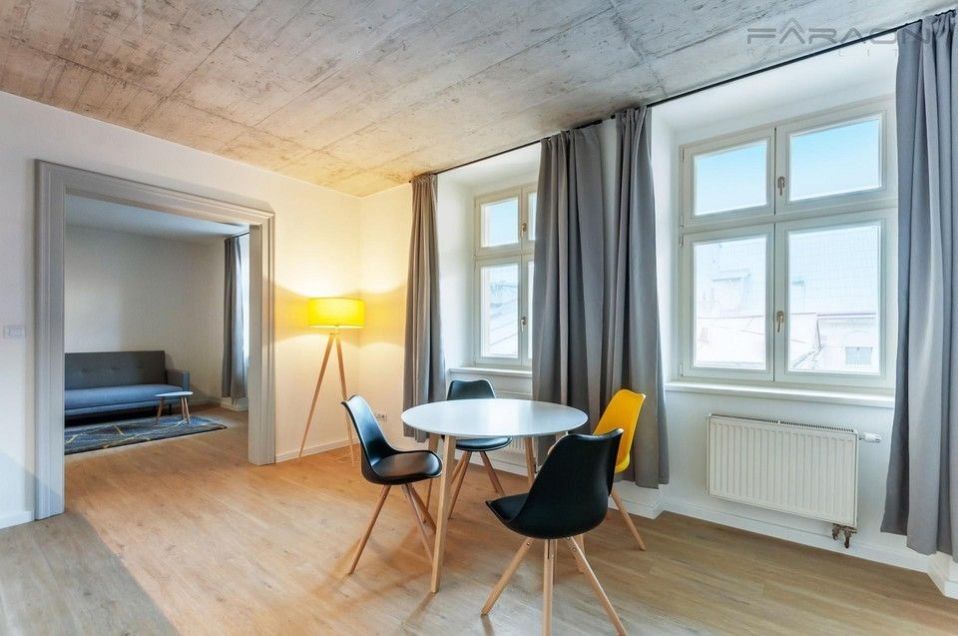 2+kk, Sokolovská, Praha, 45 m²