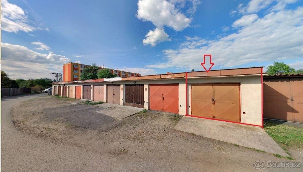 Garáže, Lešná, 756 41