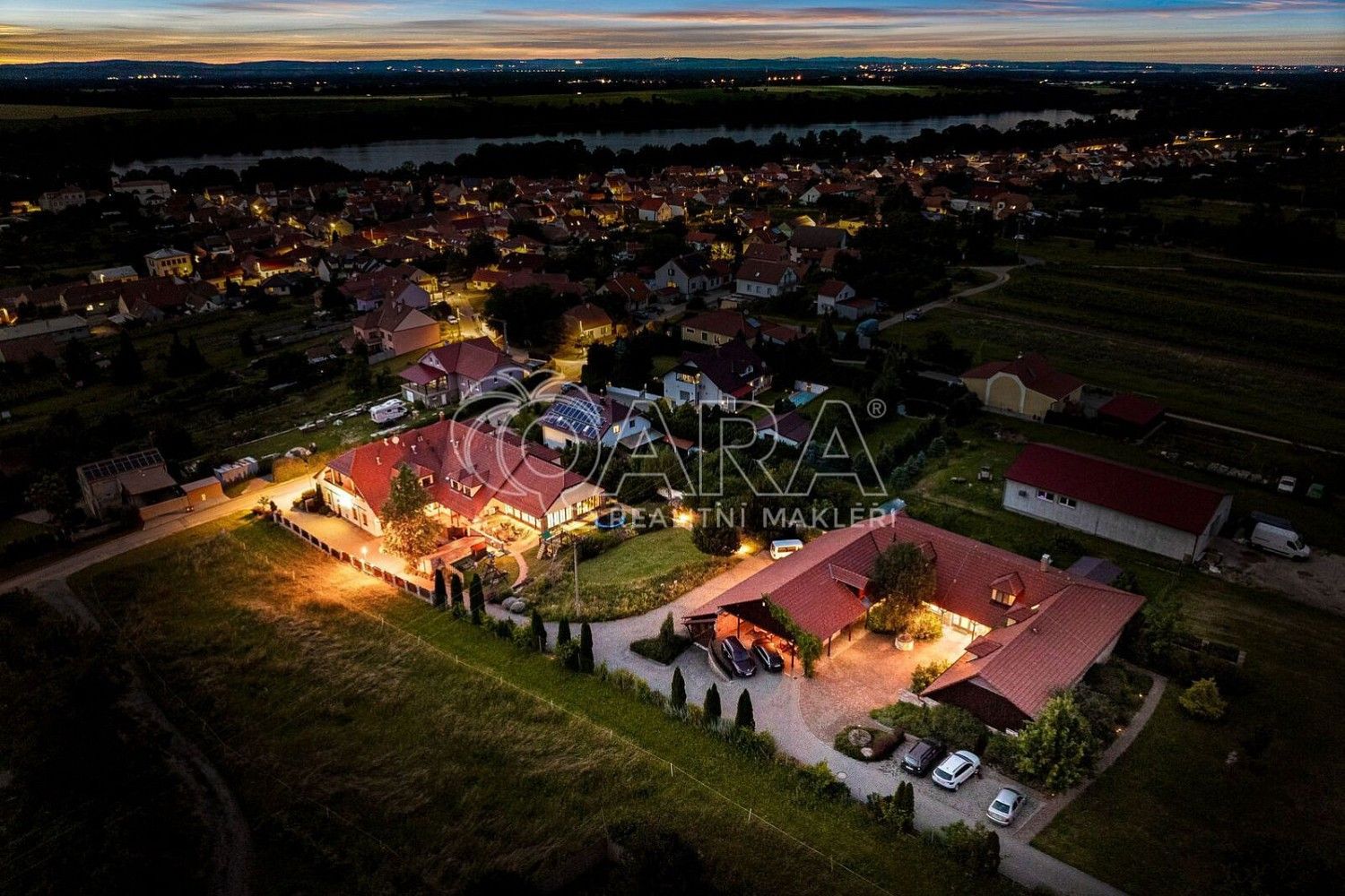 Ubytovací zařízení, Hlohovec, okres Břeclav, Jihomoravský kraj, 1 450 m² - 1