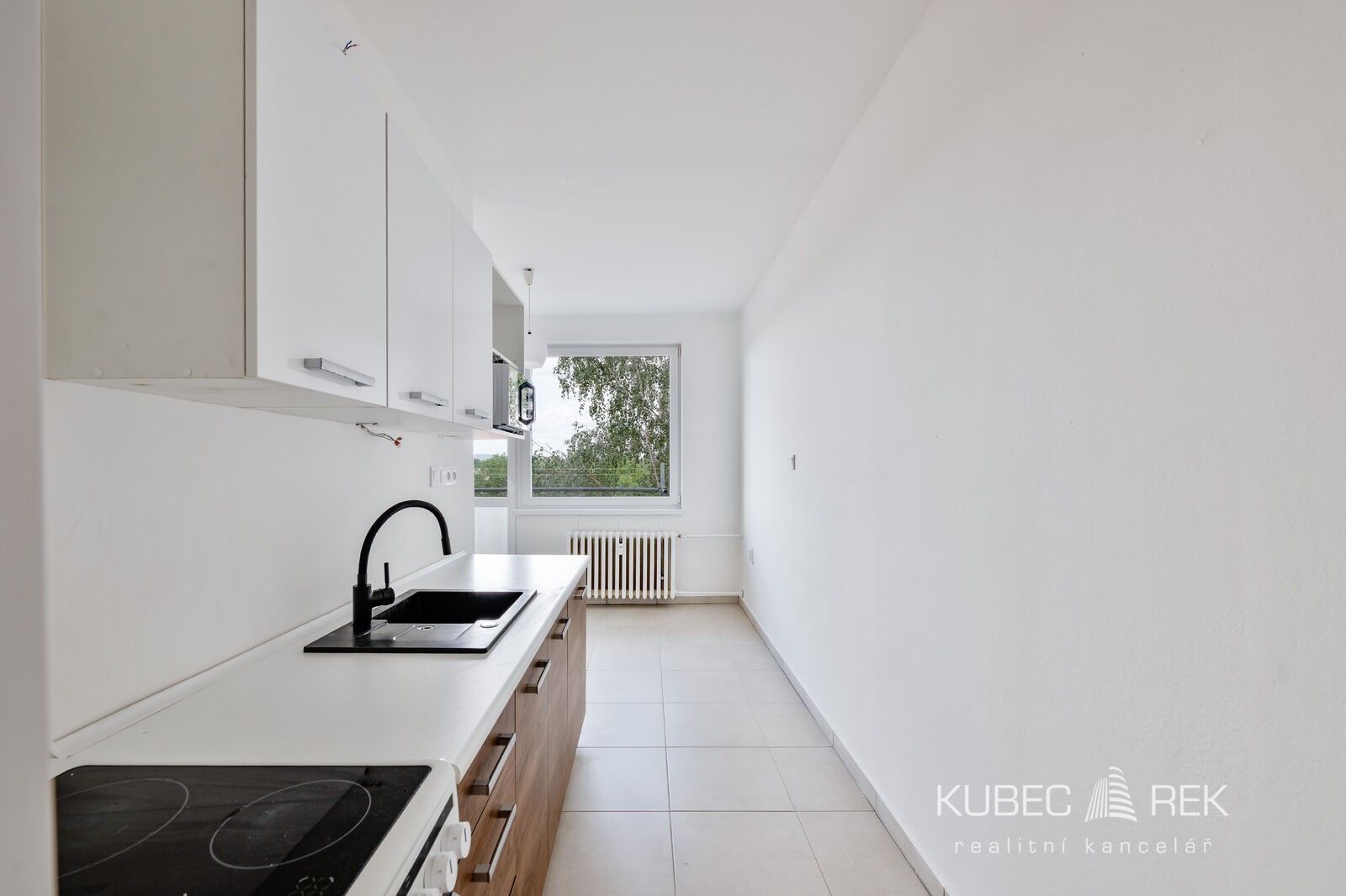 Byt 2+1 · 64 m² · Jesenského 2701, Tábor - 3