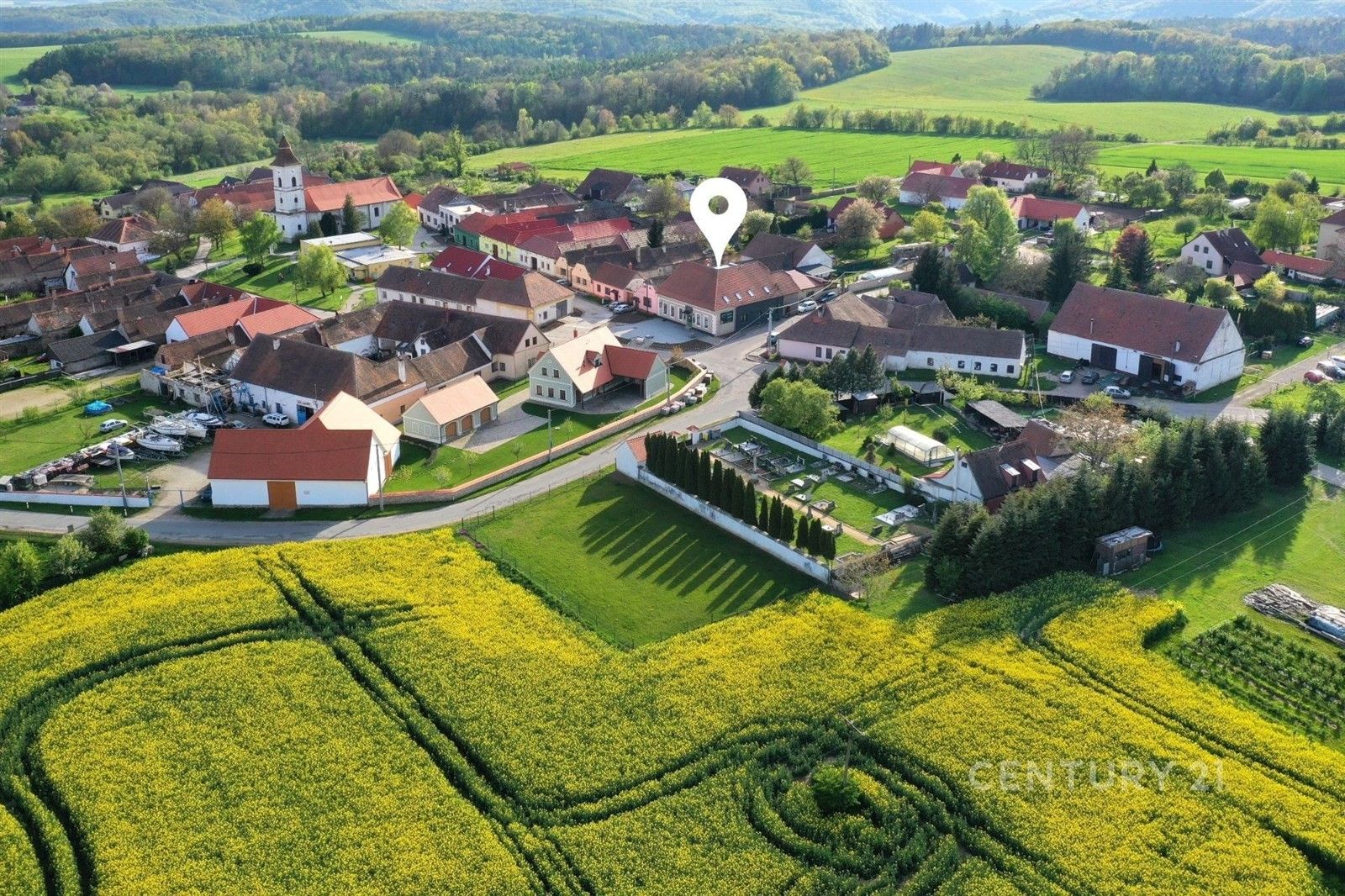 Ubytovací zařízení, Lukov, 564 m²