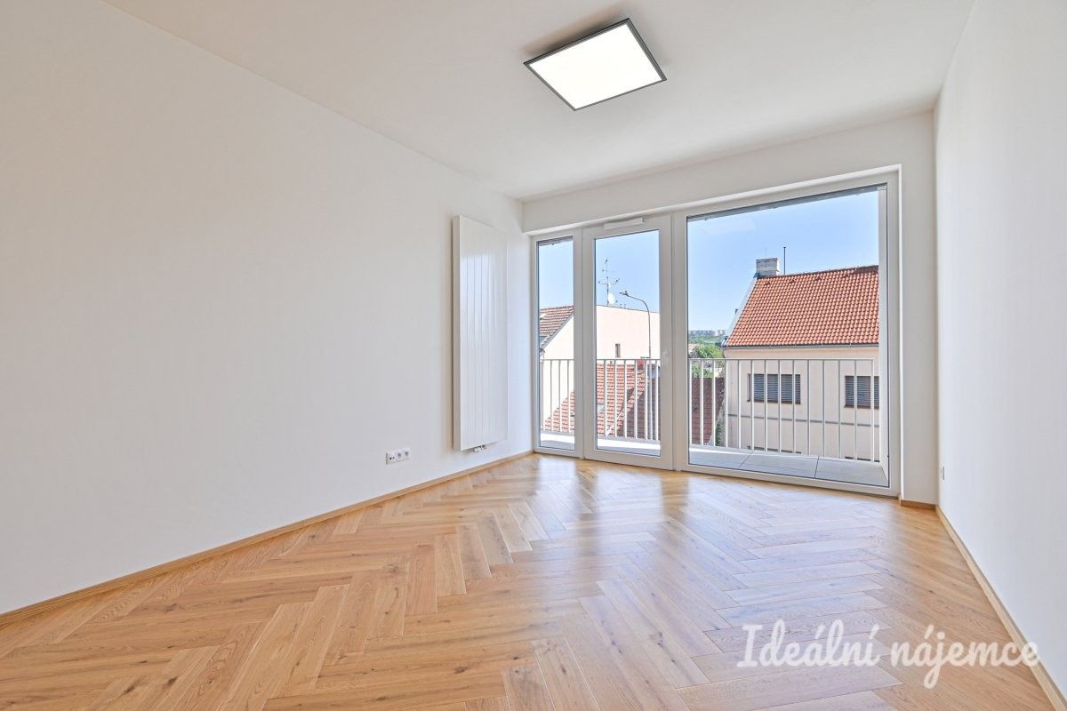 Byt 2+kk · 59 m² · Poděbradova, Brno - 3