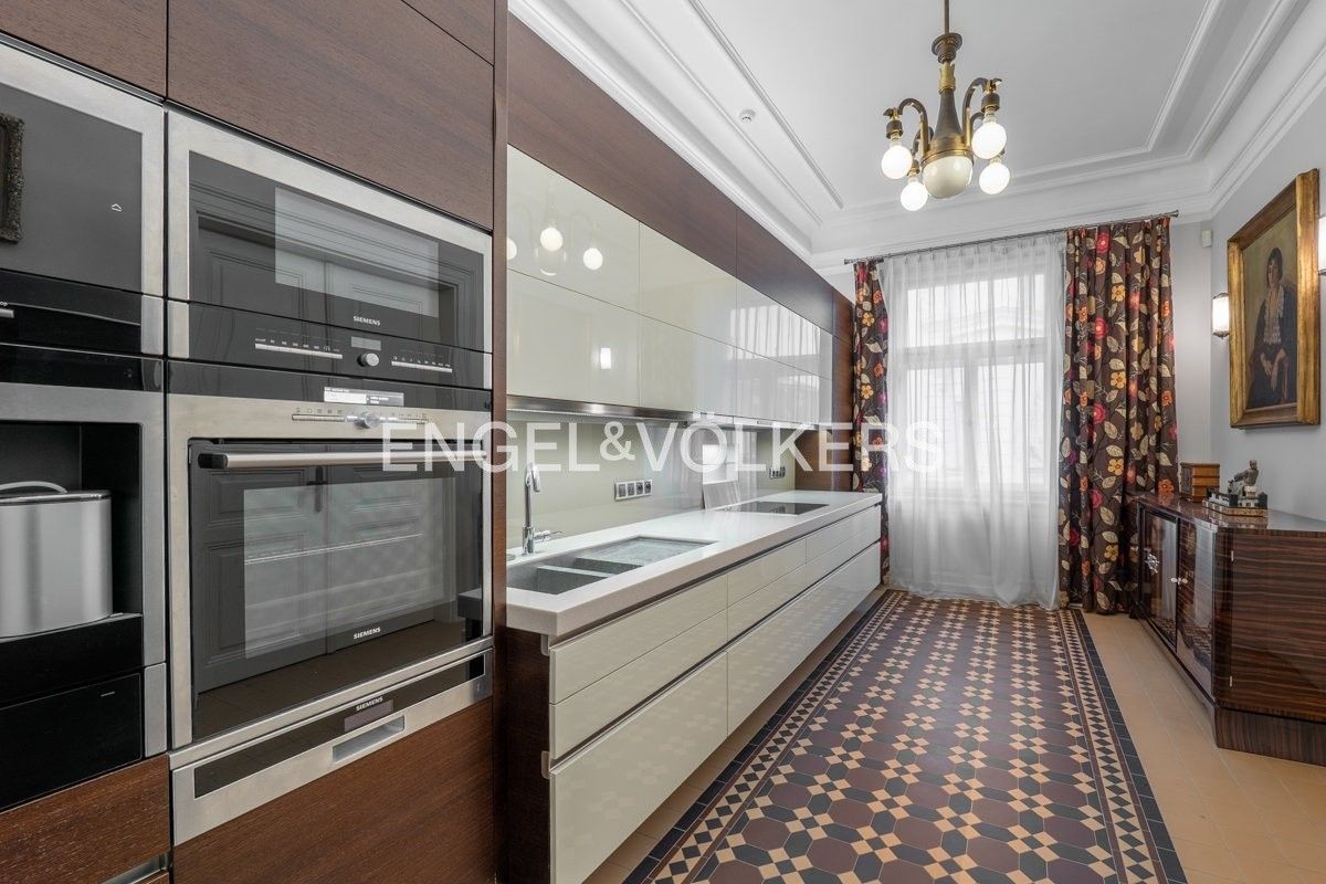Byt 5+1 · 184 m² · Široká 64, Praha Josefov - 3