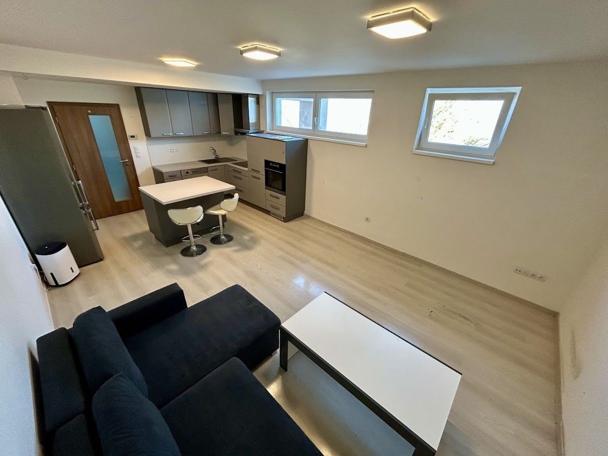 2+kk, Choceradská, Svojetice, 50 m²