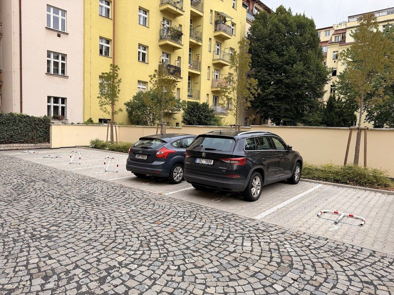 Nemovitost · 14 m² · Praha - Bubeneč, okres Praha 6, Hlavní město Praha - 4