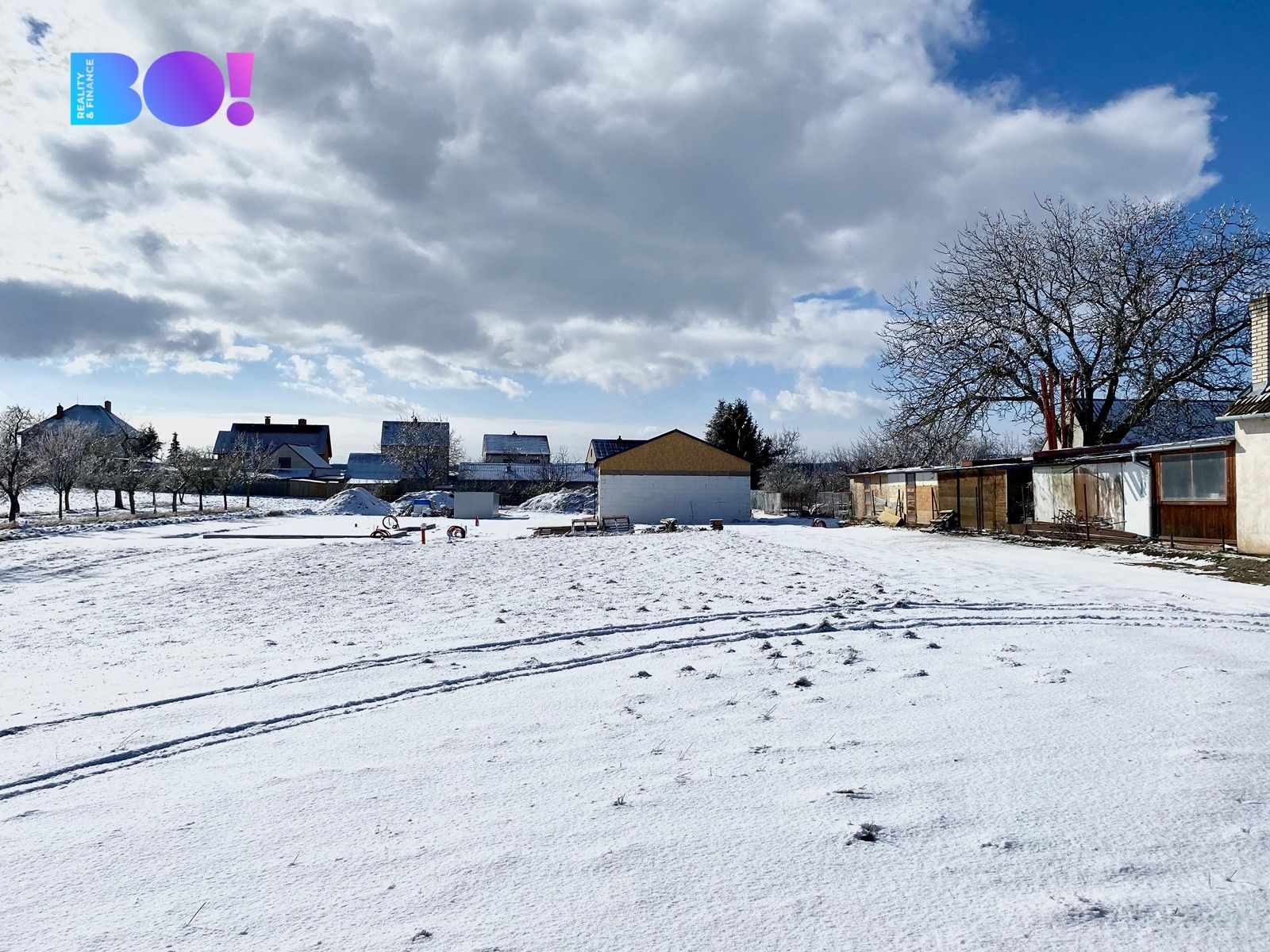 Prodej pozemek pro bydlení - Láz, 722 m²