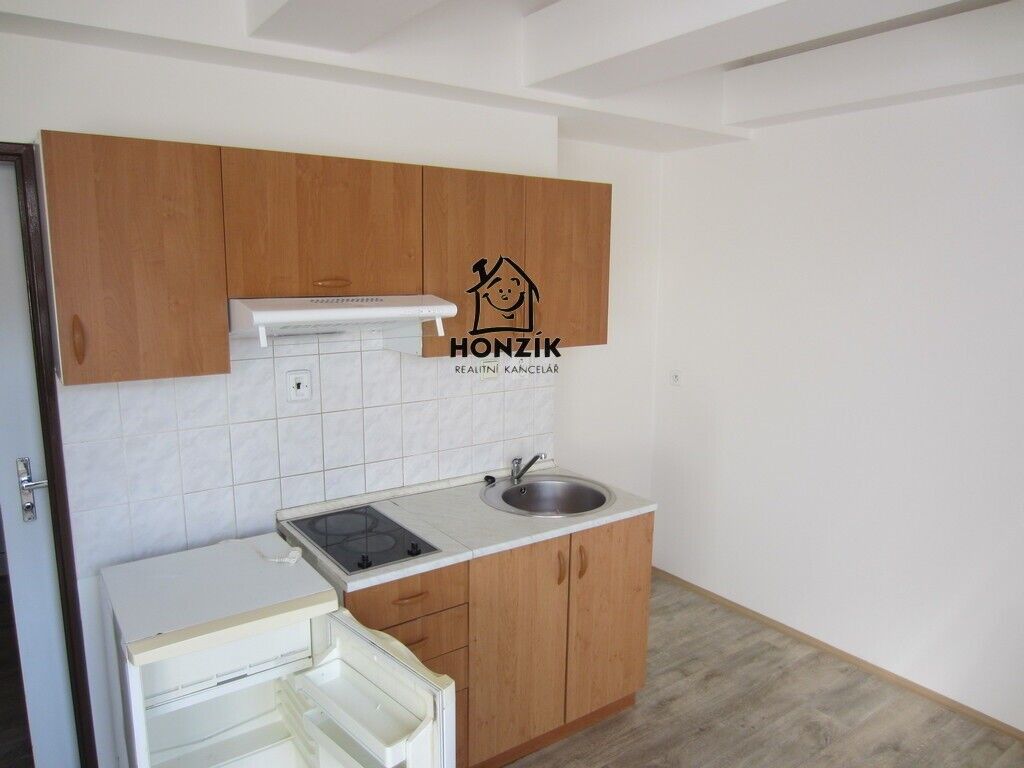 1+kk, Novovysočanská, Praha, 26 m²