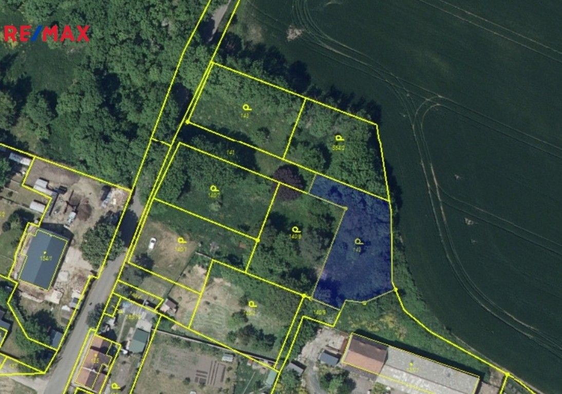 Prodej pozemek pro bydlení - Lišnice, 861 m²