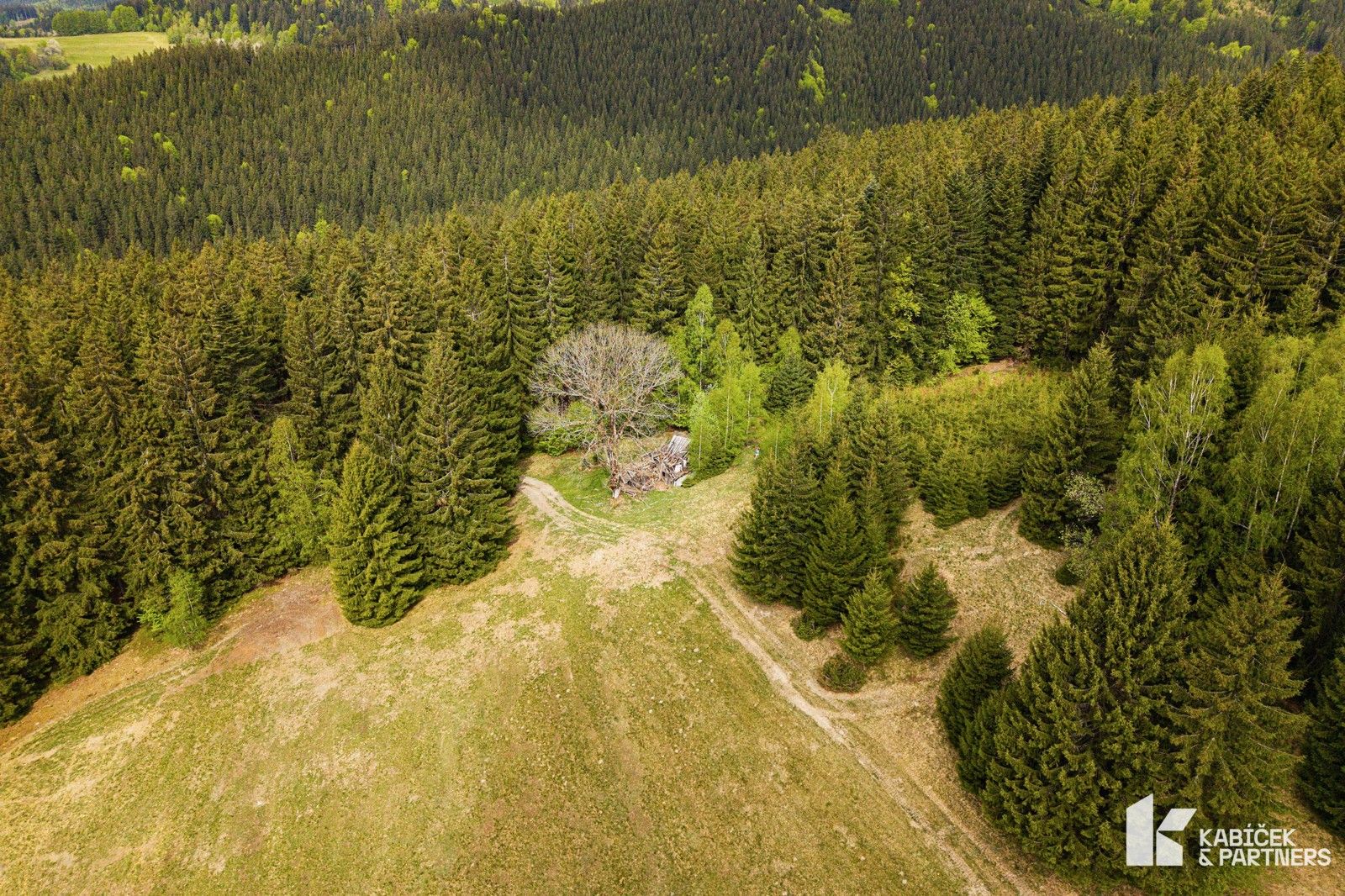 Prodej pozemek pro bydlení - Velké Karlovice, 943 m² - 2