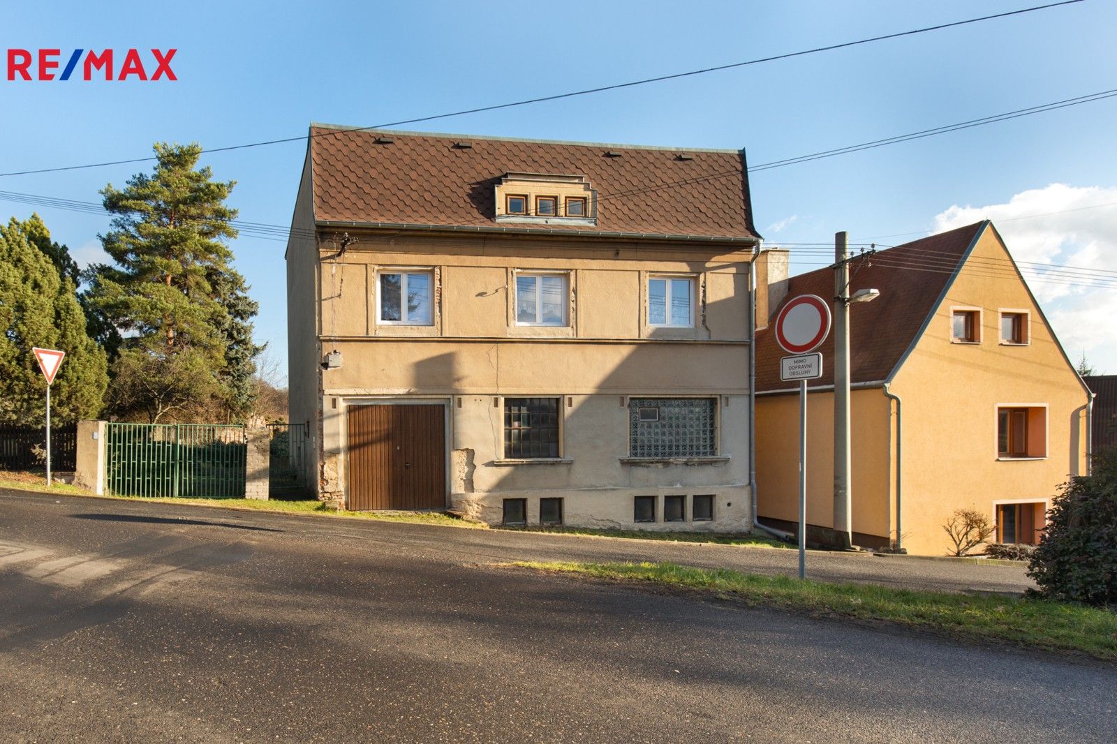 Rodinné domy, Stará Střelná, Košťany, 273 m²