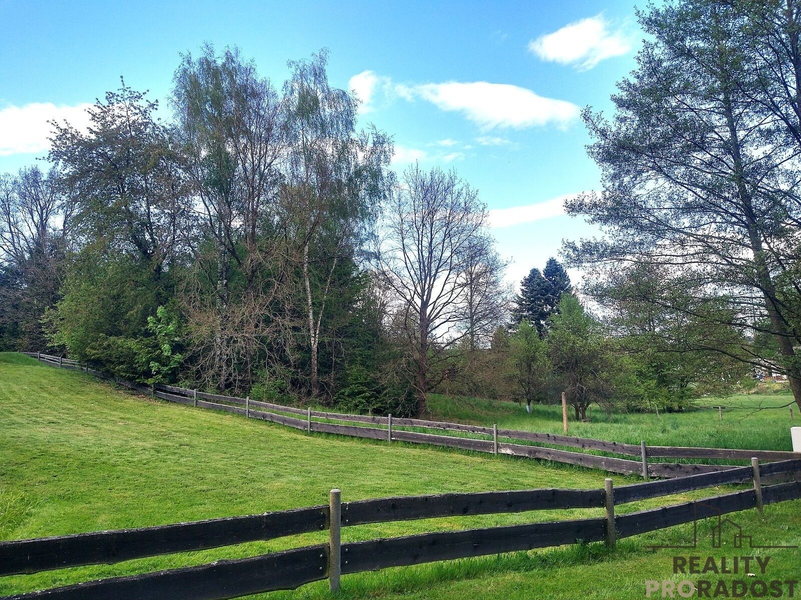 Prodej pozemek pro bydlení - Horka II, 1 342 m² - 2