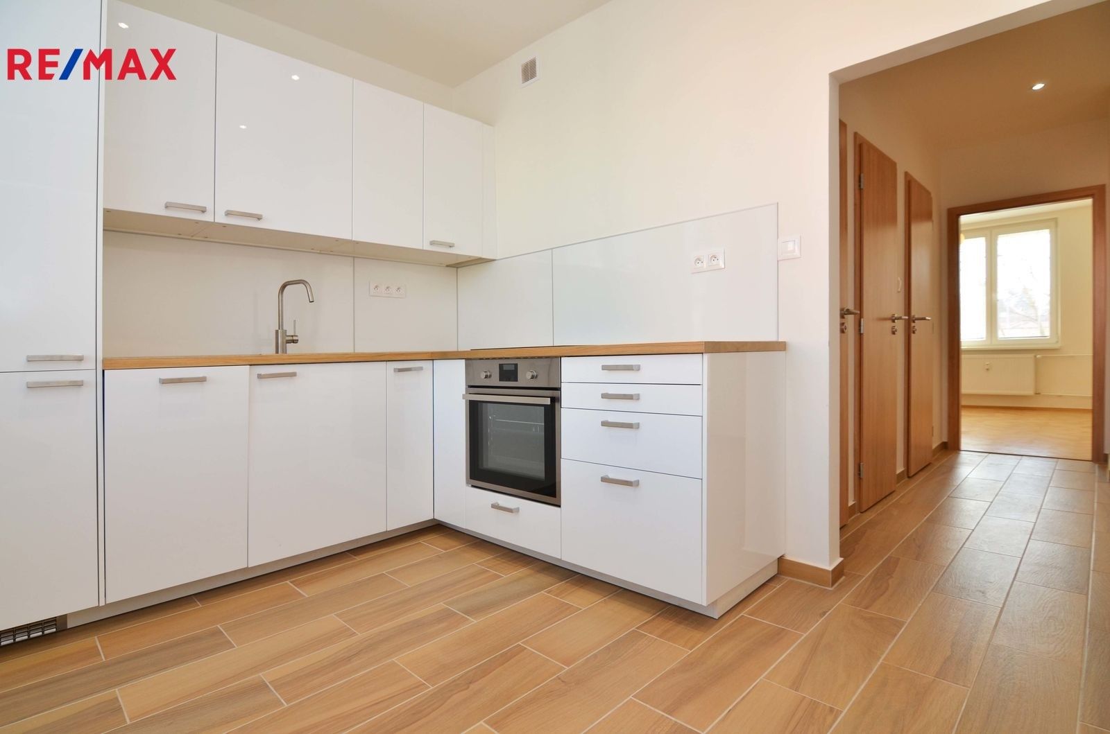 Pronájem byt 3+1 - Biskupcova, Praha, 78 m²