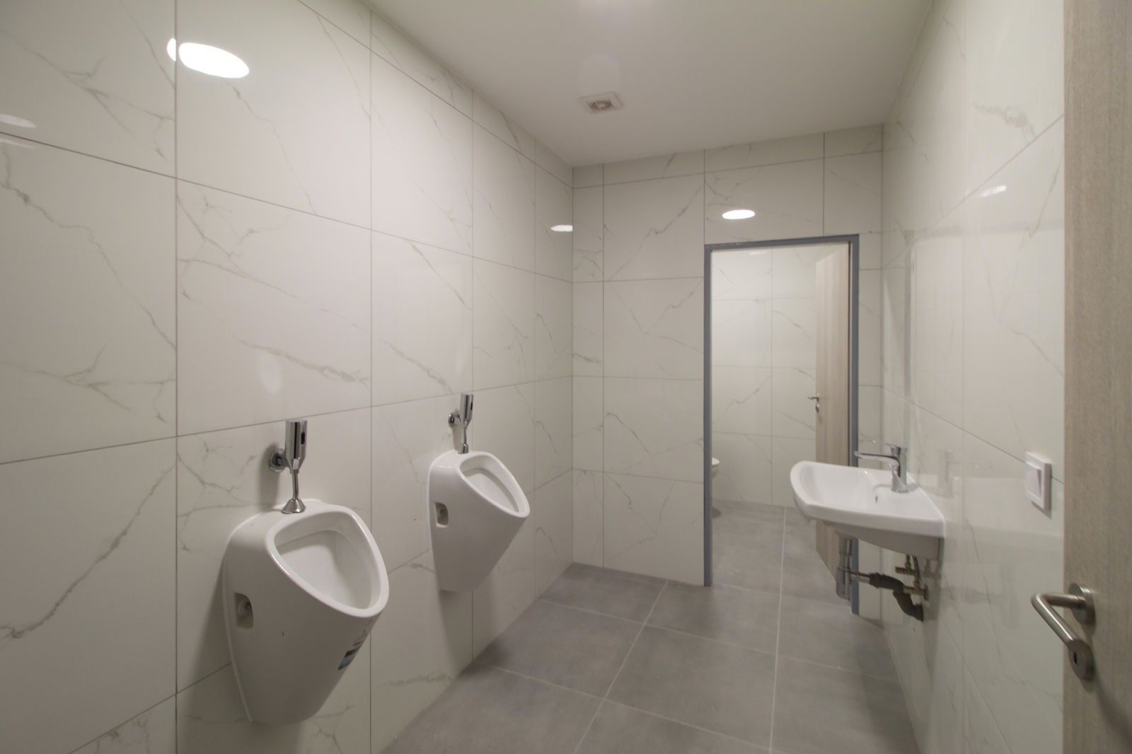 Obchodní prostory · 260 m² · náměstí ČSM 695, Chodov - 4