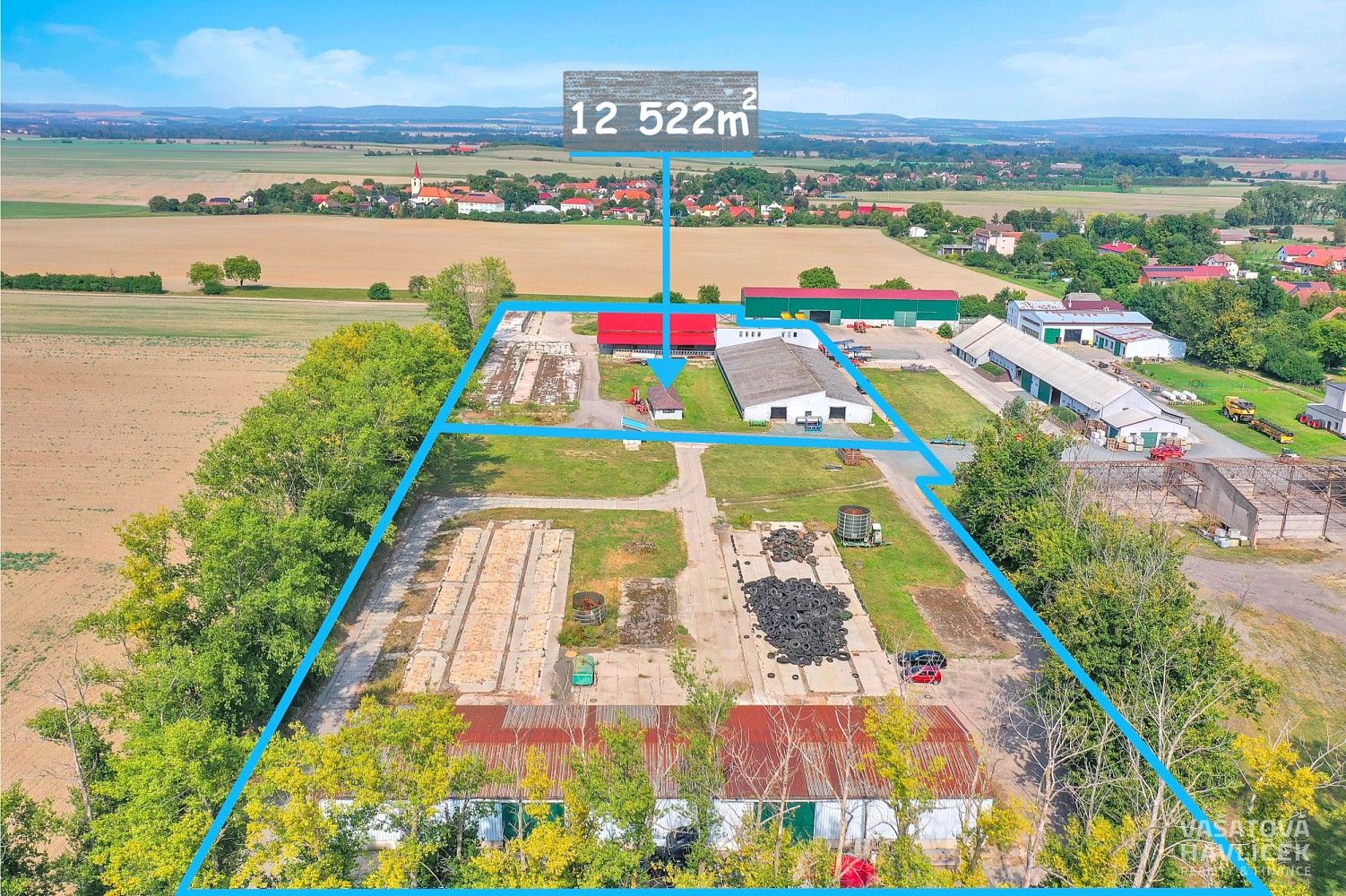 Zemědělské objekty, Jasenná, okres Náchod, Královéhradecký kraj, 2 100 m² - 1