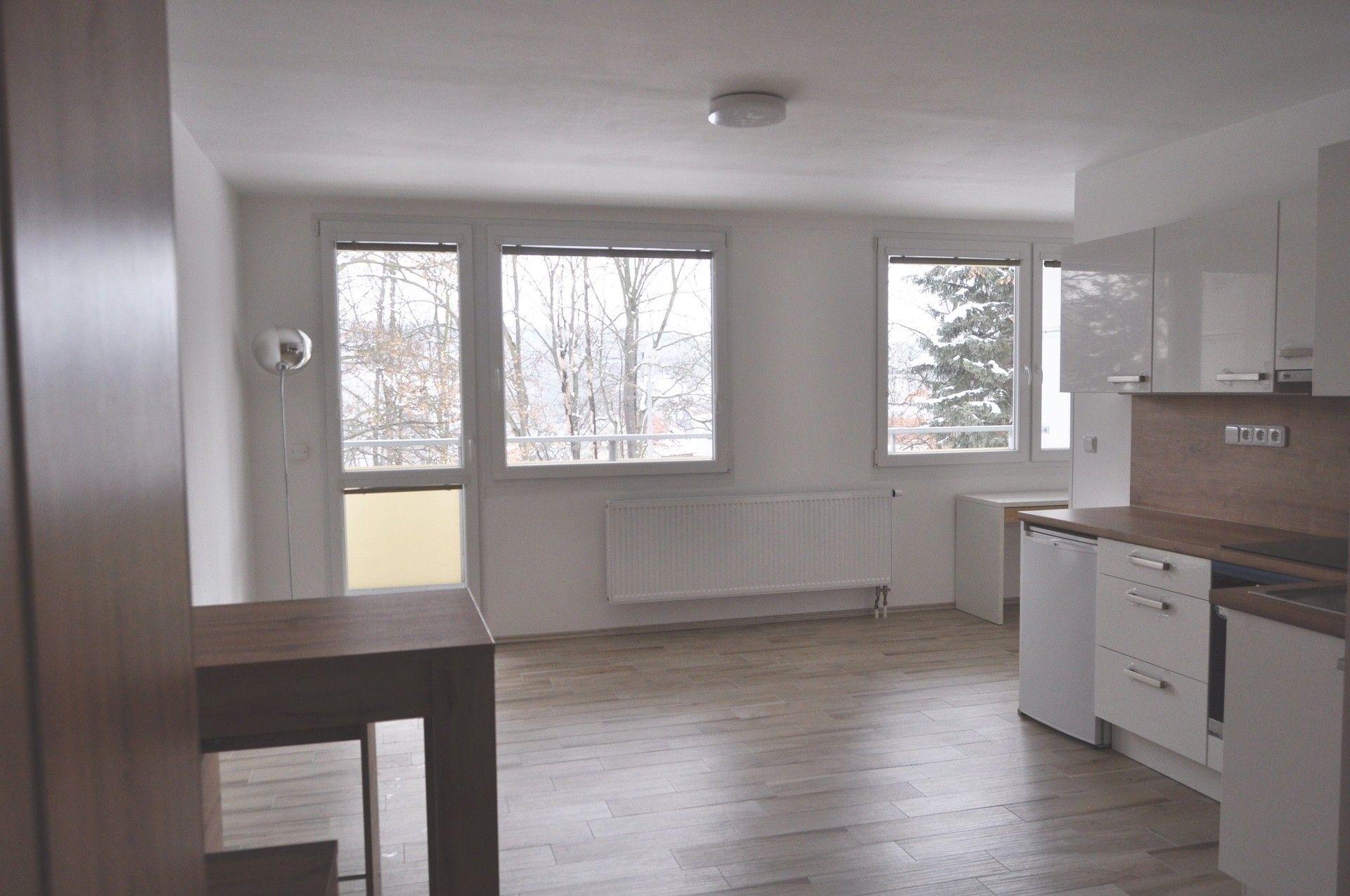 Pronájem byt 1+kk - Hennerova, Praha, 48 m²