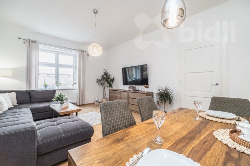 3+1, Jateční, Praha, 77 m²