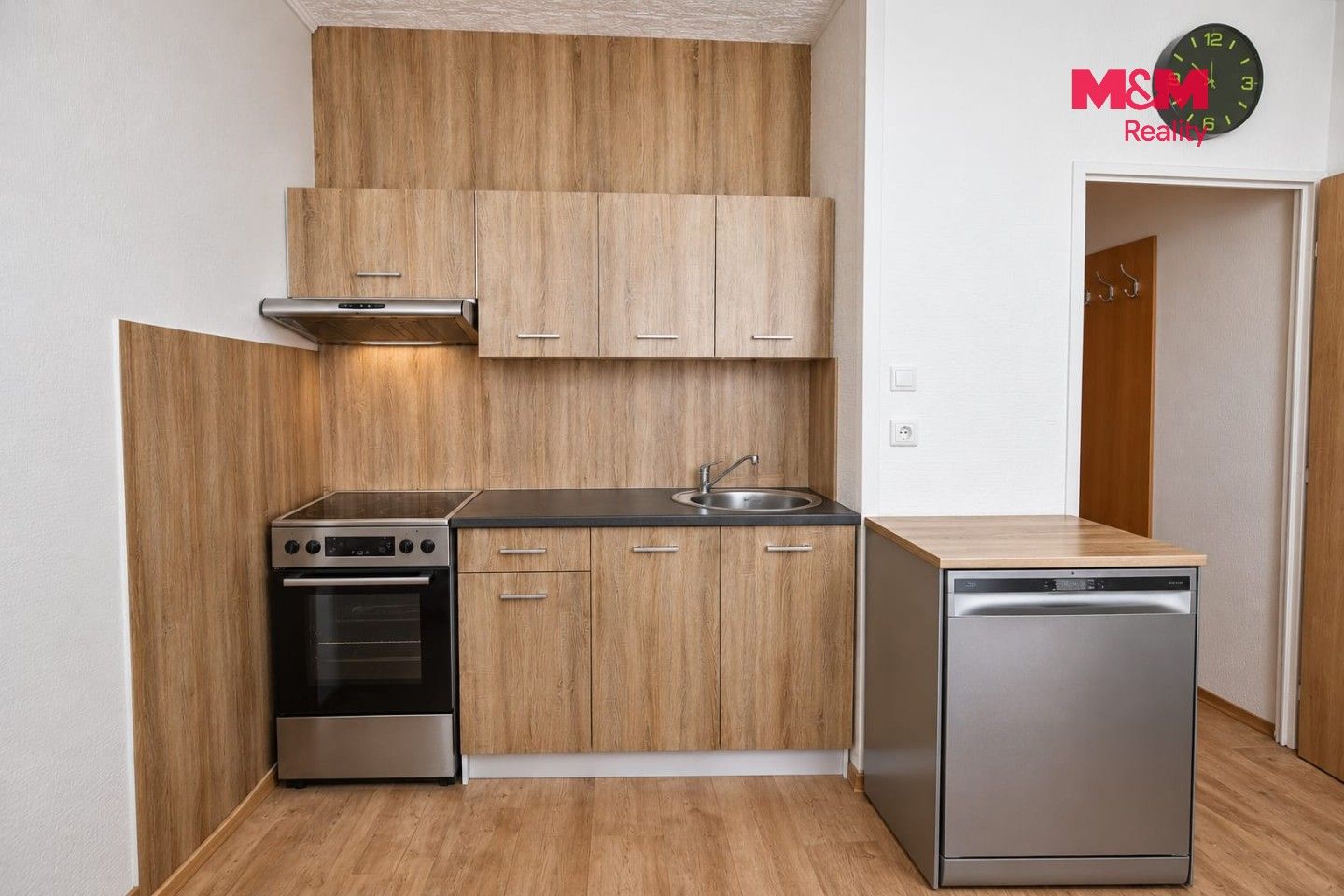 Pronájem byt 1+1 - třída Edvarda Beneše, Hradec Králové, 42 m² - 2