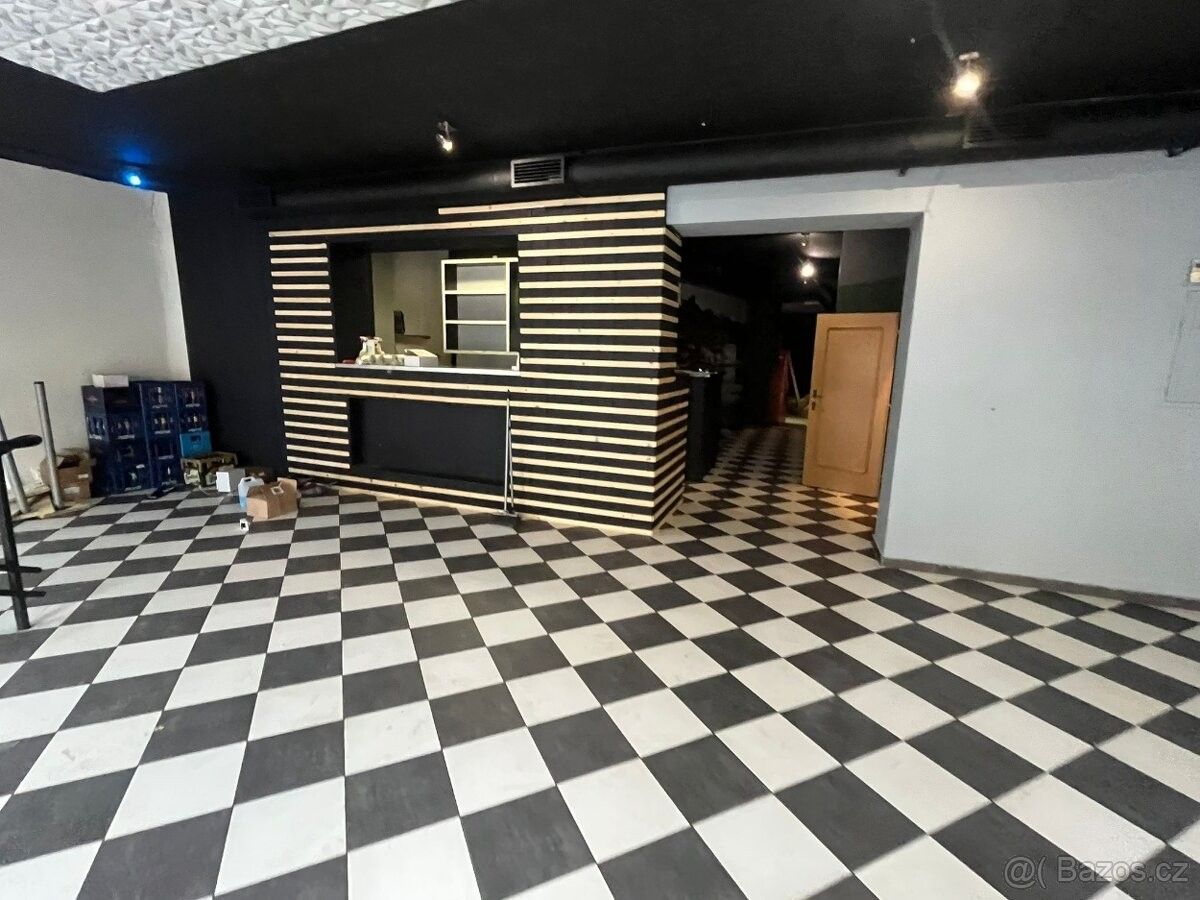 Pronájem obchodní prostory - Kyjov, 697 01