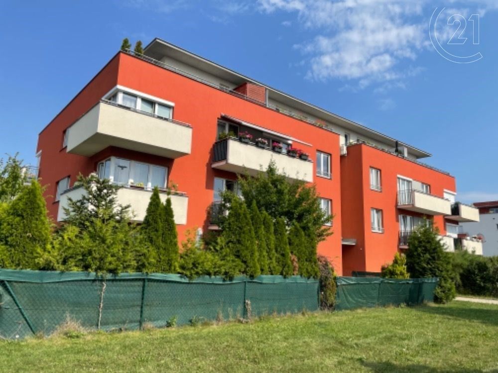 1+kk, Májovková, Praha, 25 m²