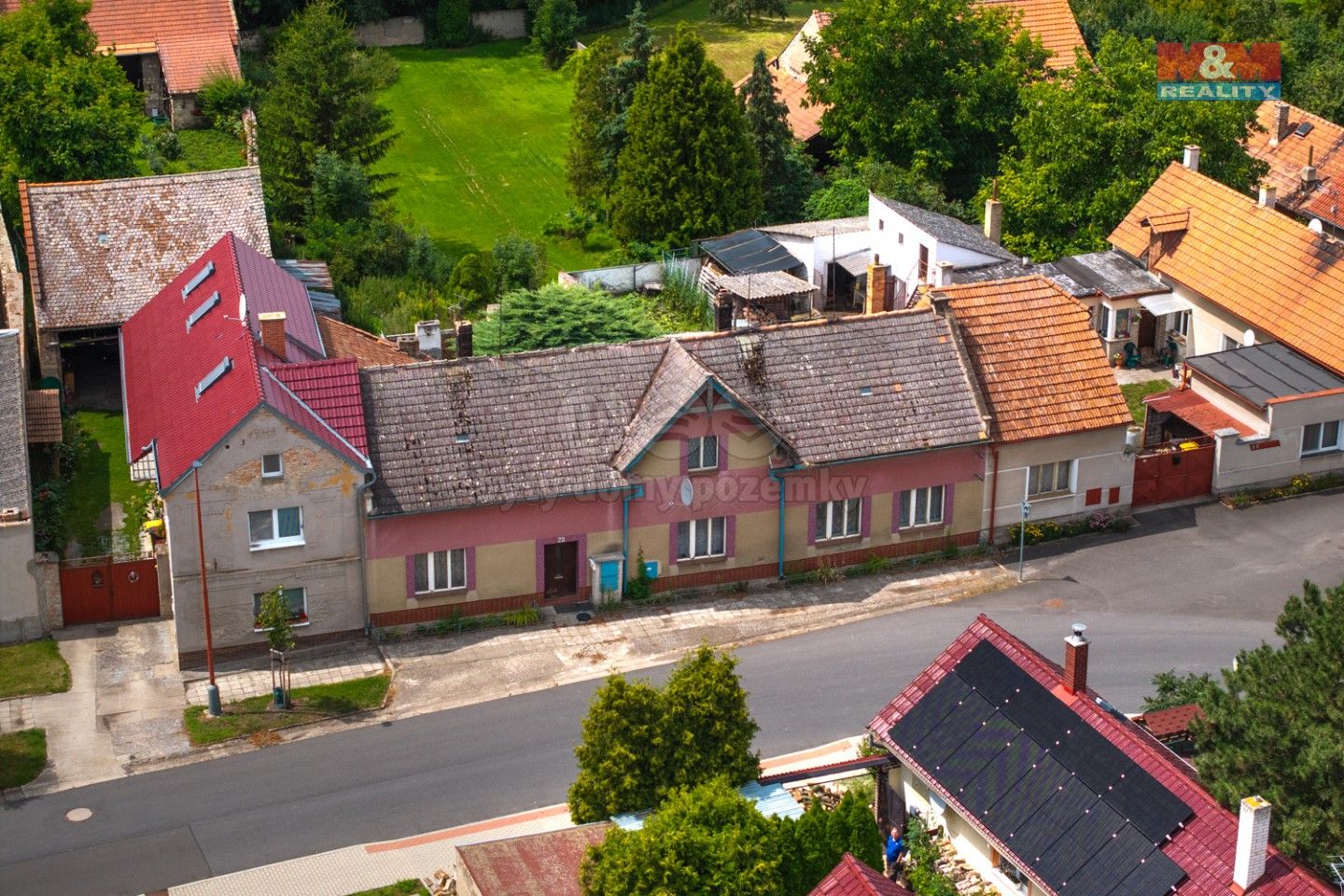 Prodej rodinný dům - Křesín, 141 m²