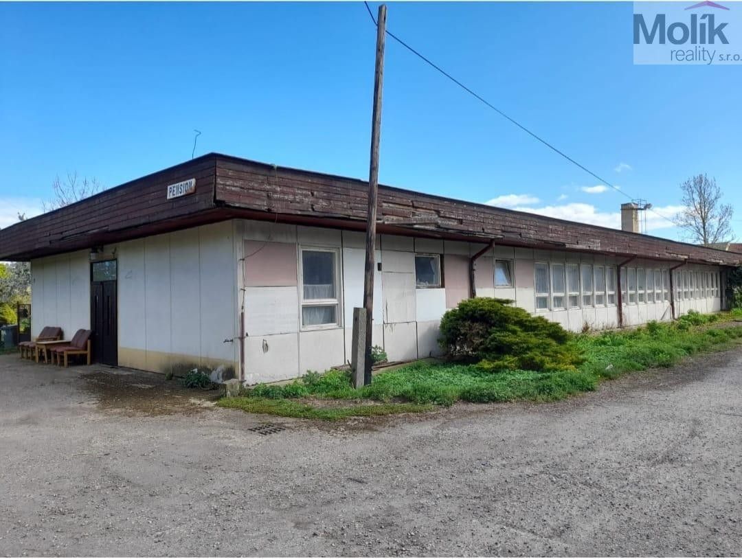 Obchodní prostory, U Okálů, Libčeves, 2 560 m² - 1