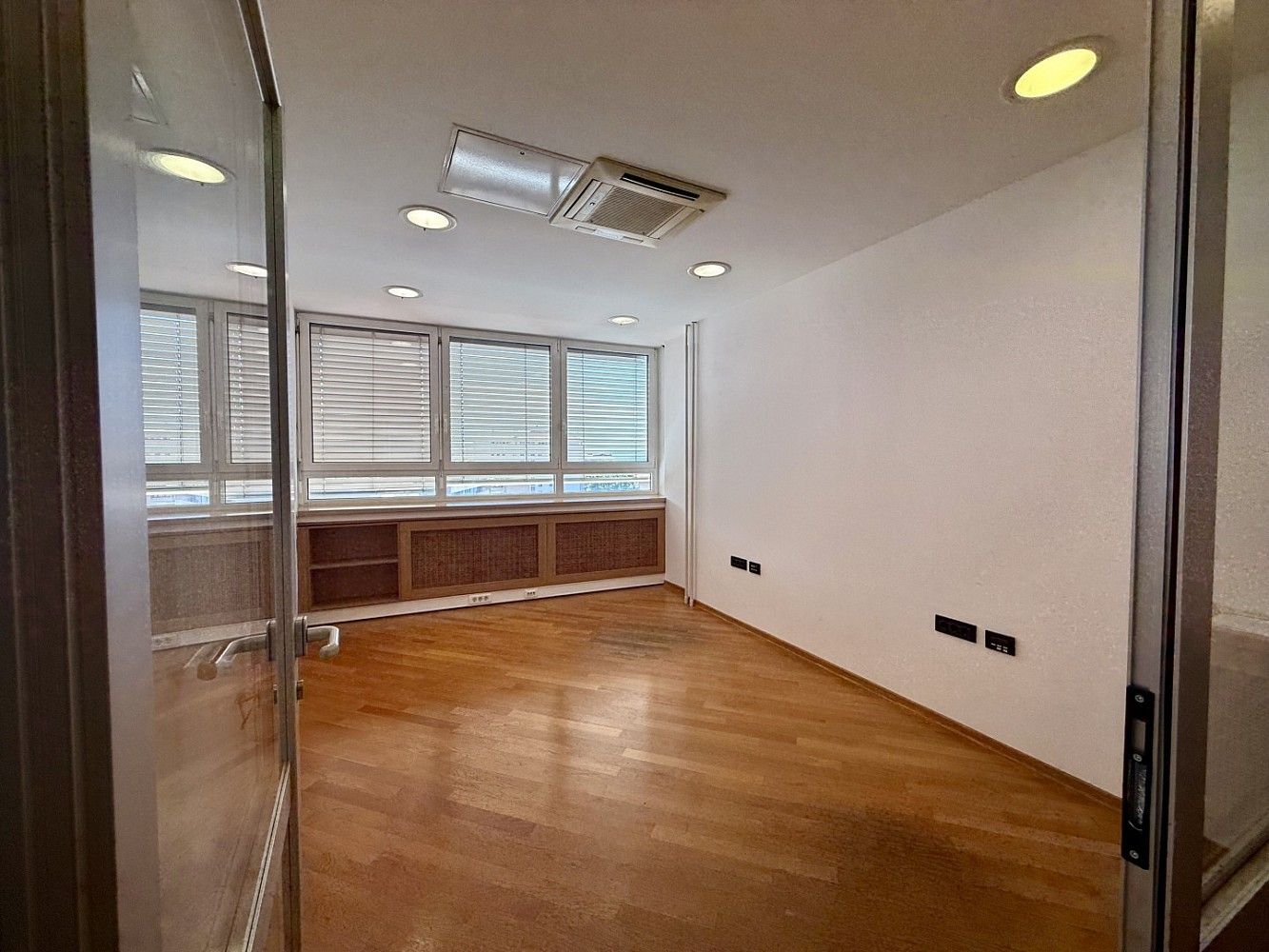 Komerční nemovitost · 107 m² · Rijeka, Primorsko-goranska županija, Chorvatsko - 3