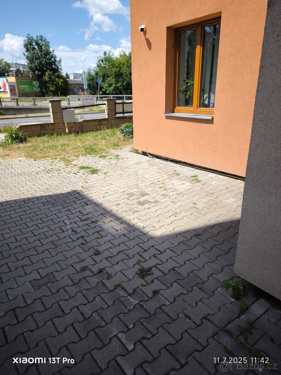 Garáže, Olomouc, 779 00