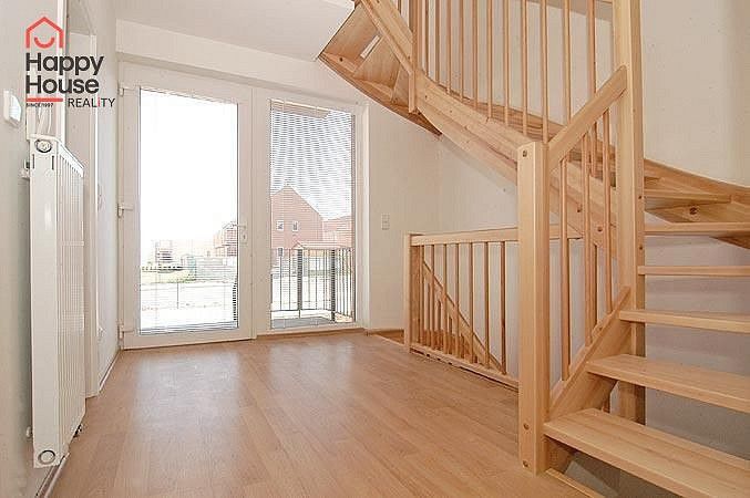 Prodej rodinný dům - Jenštejn, okres Praha-východ, Středočeský kraj, 200 m² - 5