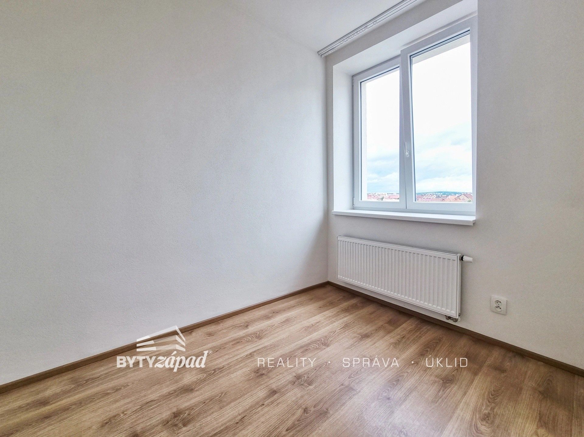 Pronájem byt 1+1 - Zikmunda Wintra 2463, Plzeň Jižní Předměstí, 41 m² - 5