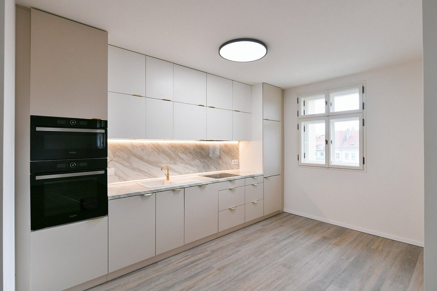 3+kk, Peckova, Praha 8 - Karlín, 93 m² - 1