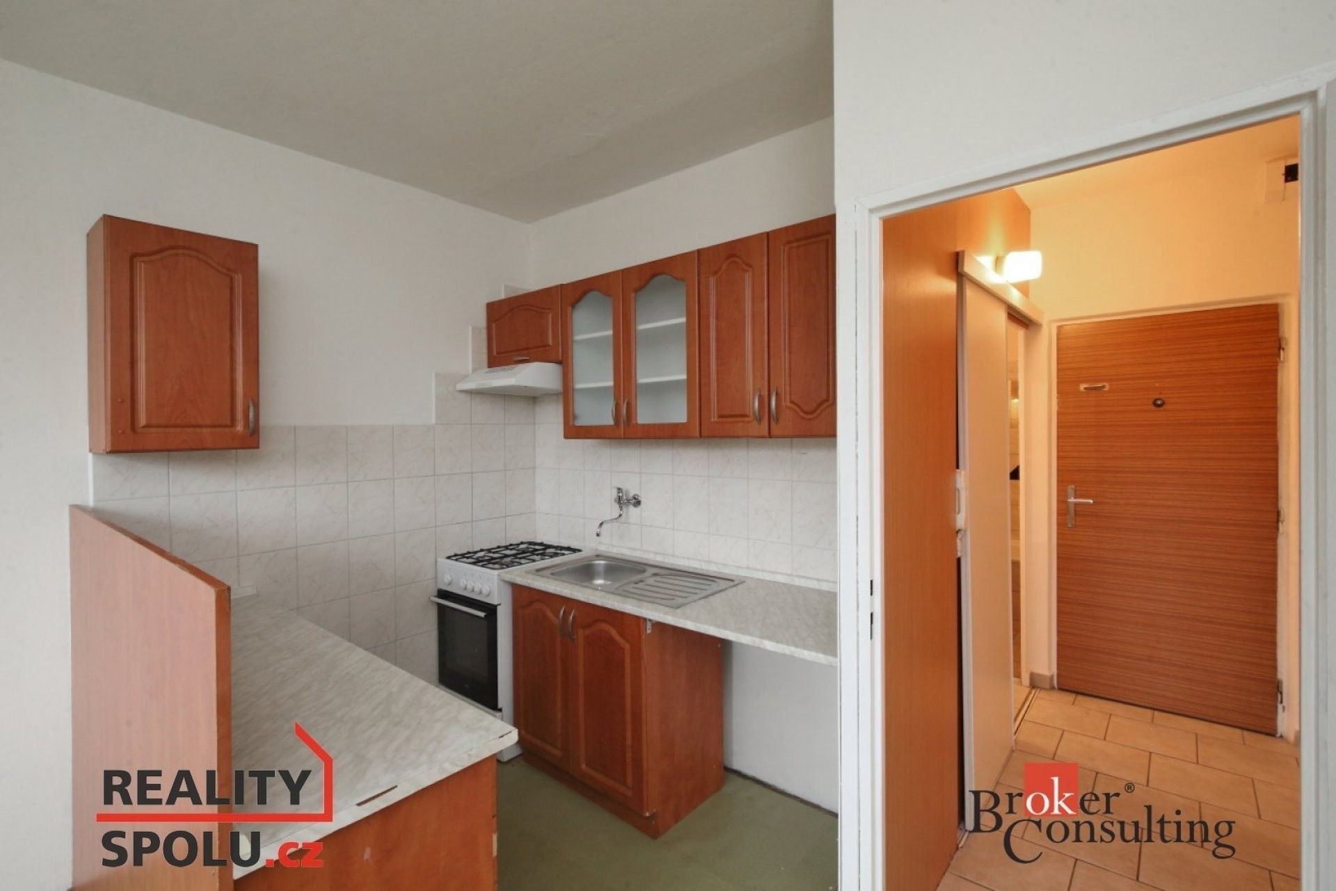 2+kk, Školní, Děčín, 35 m²