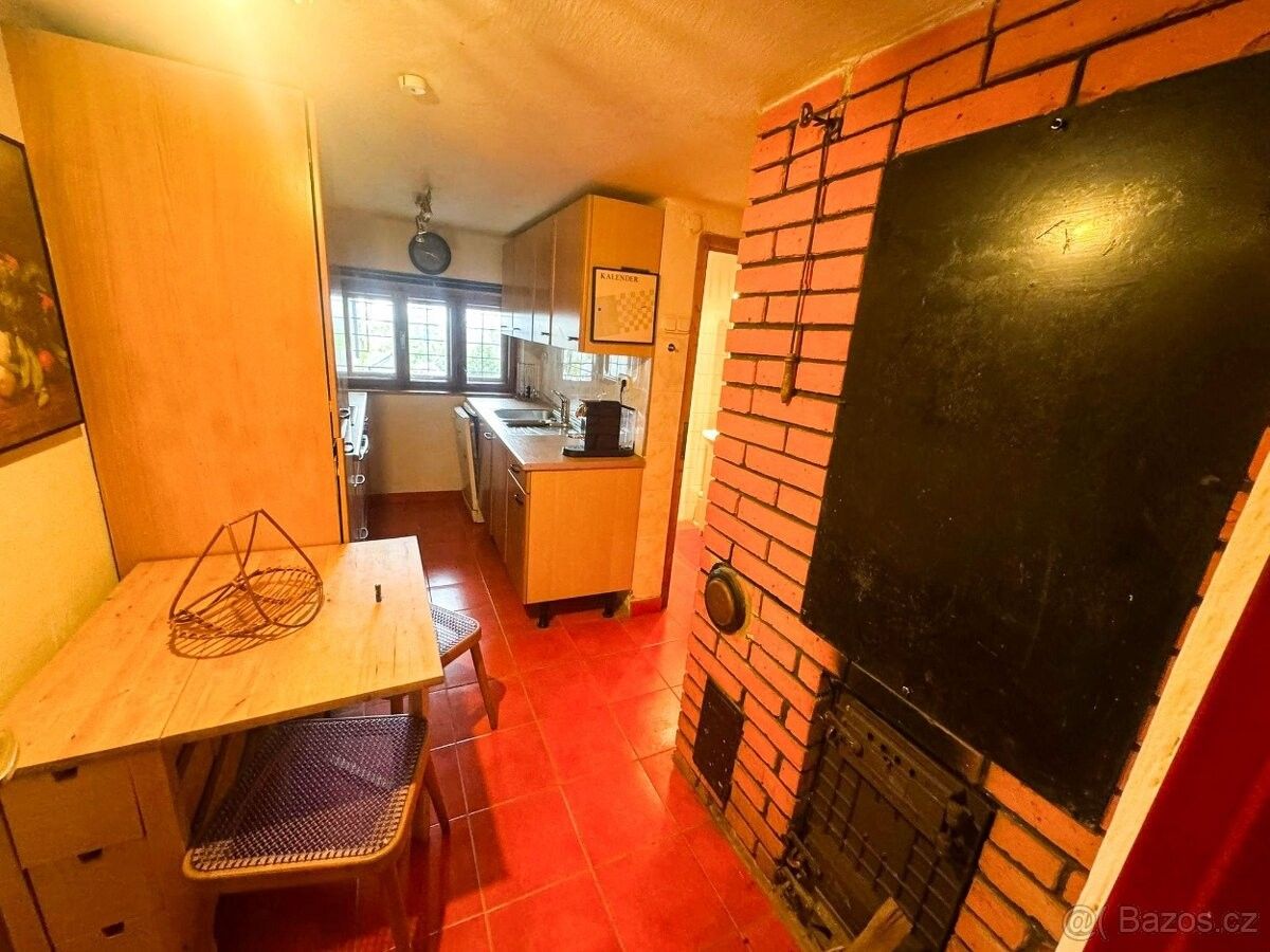 Prodej chata - Chvalčov, 768 72