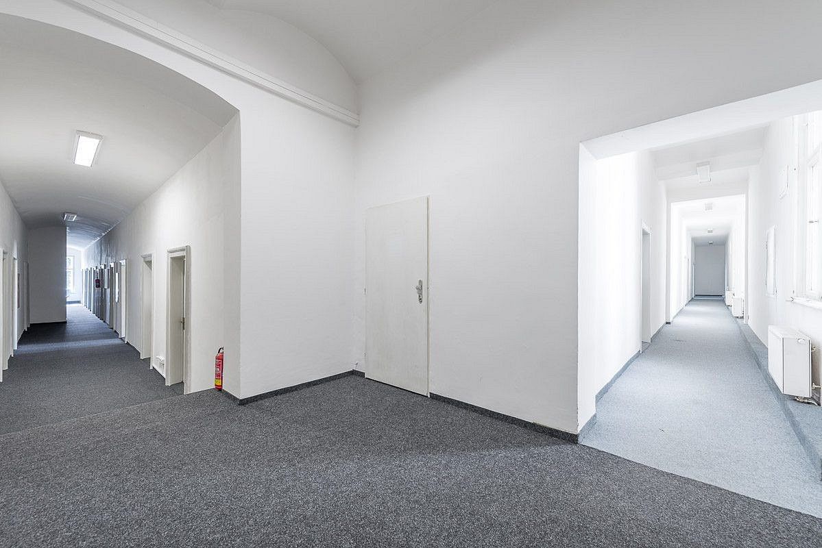 Kancelář · 96 m² · Praha - 4