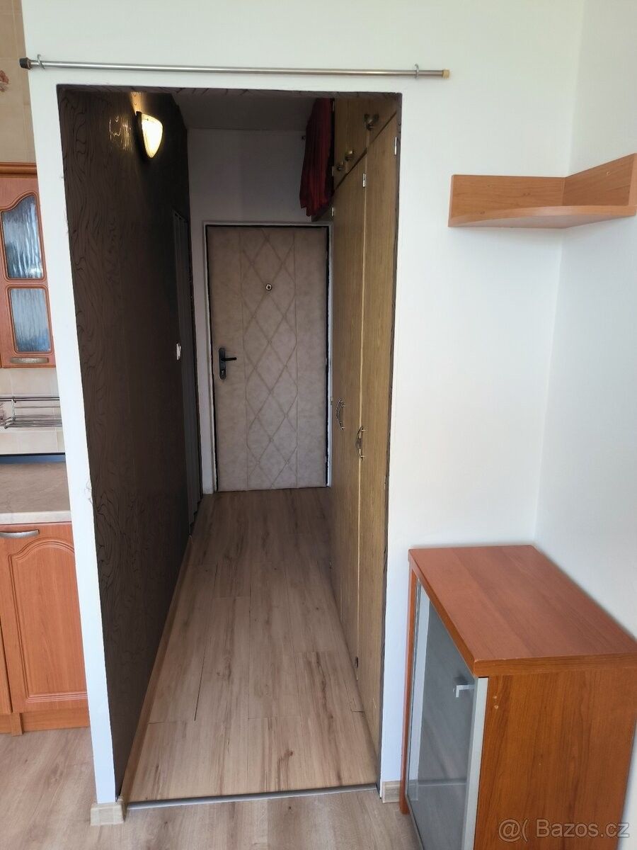 Byt · Chomutov, 430 04 - 3