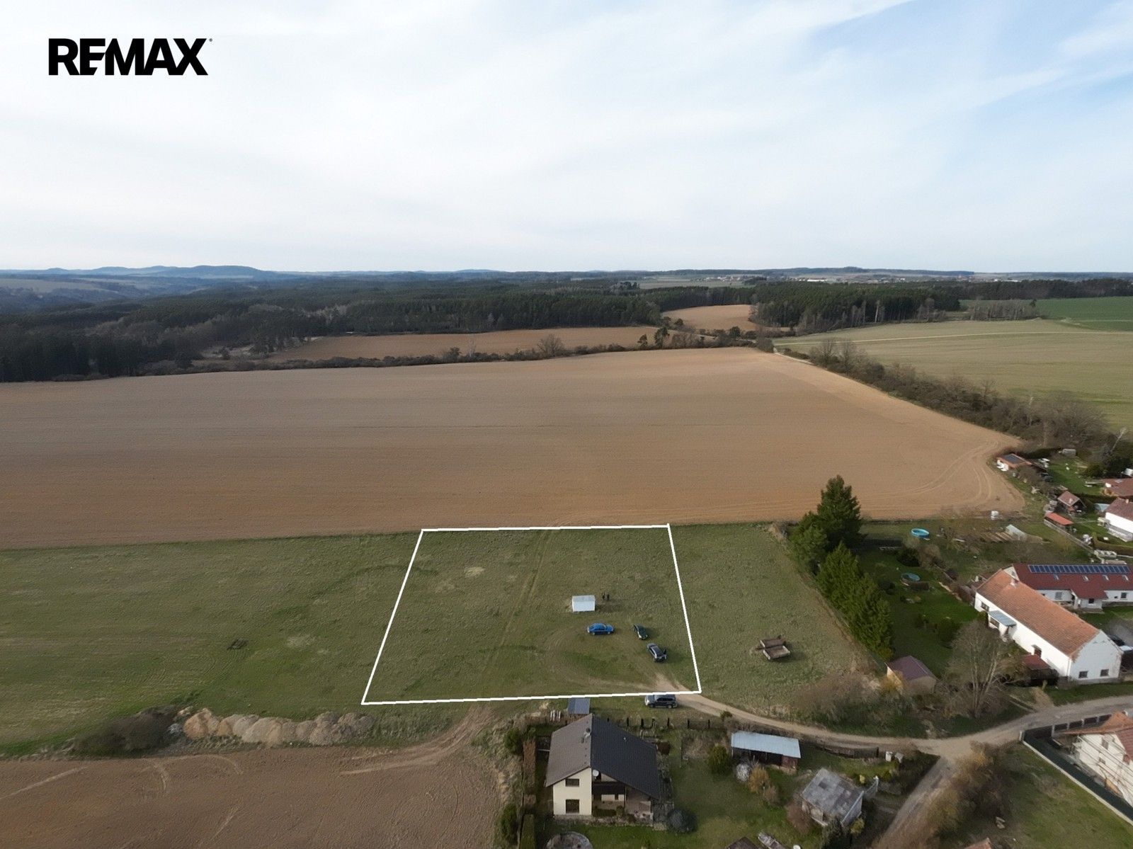 Pozemek pro bydlení · 2 501 m² · Čerňovice - 4