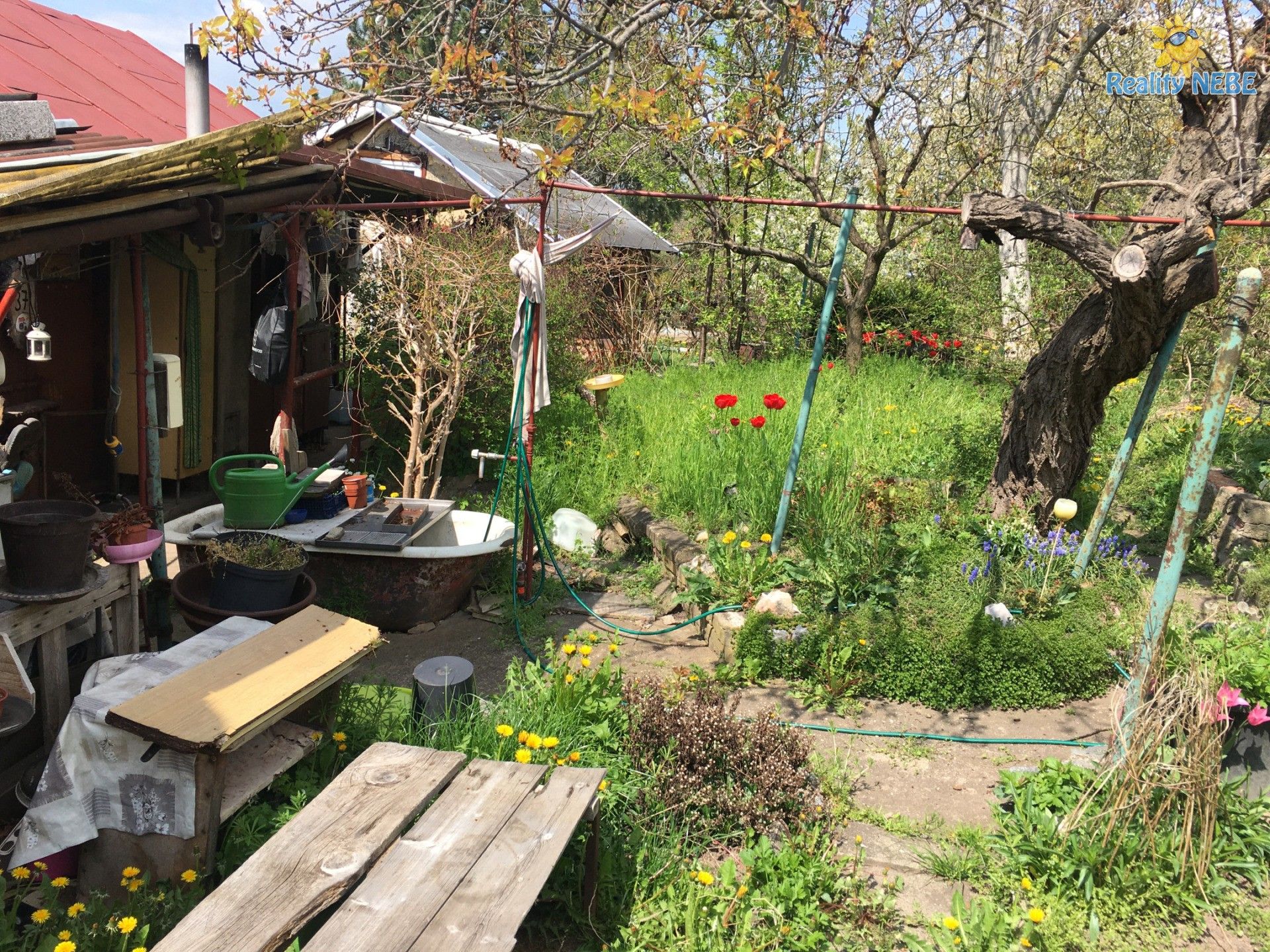 Zahrady, Zlatnice, Praha, 400 m²