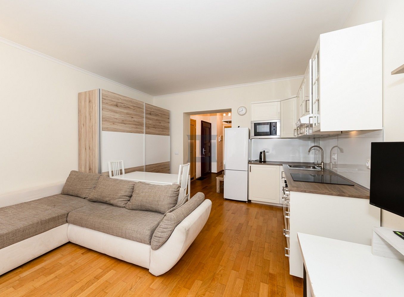 Byt 2+kk · 50 m² · Praha, okres Praha 2, Hlavní město Praha - 4
