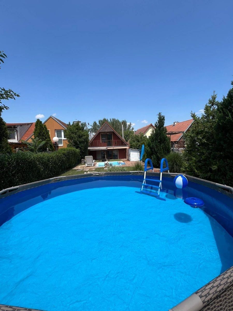 Chaty, Dolní Věstonice, Jihomoravský kraj - 1