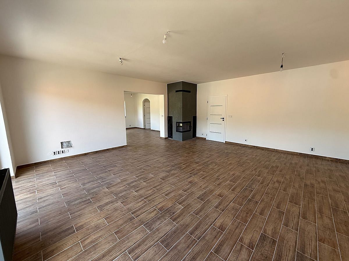 3+1, Karlštejn, okres Beroun, 133 m² - 1