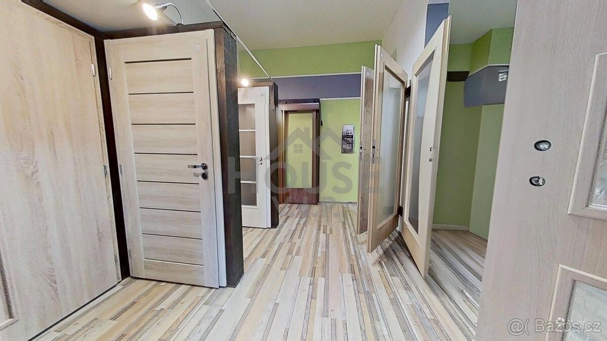 Prodej obchodní prostory - Praha, 140 00