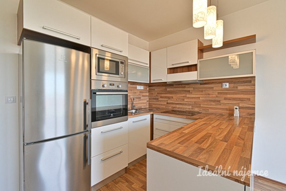 Pronájem byt 2+kk - Klášterní Dvůr, Rajhrad, 53 m²